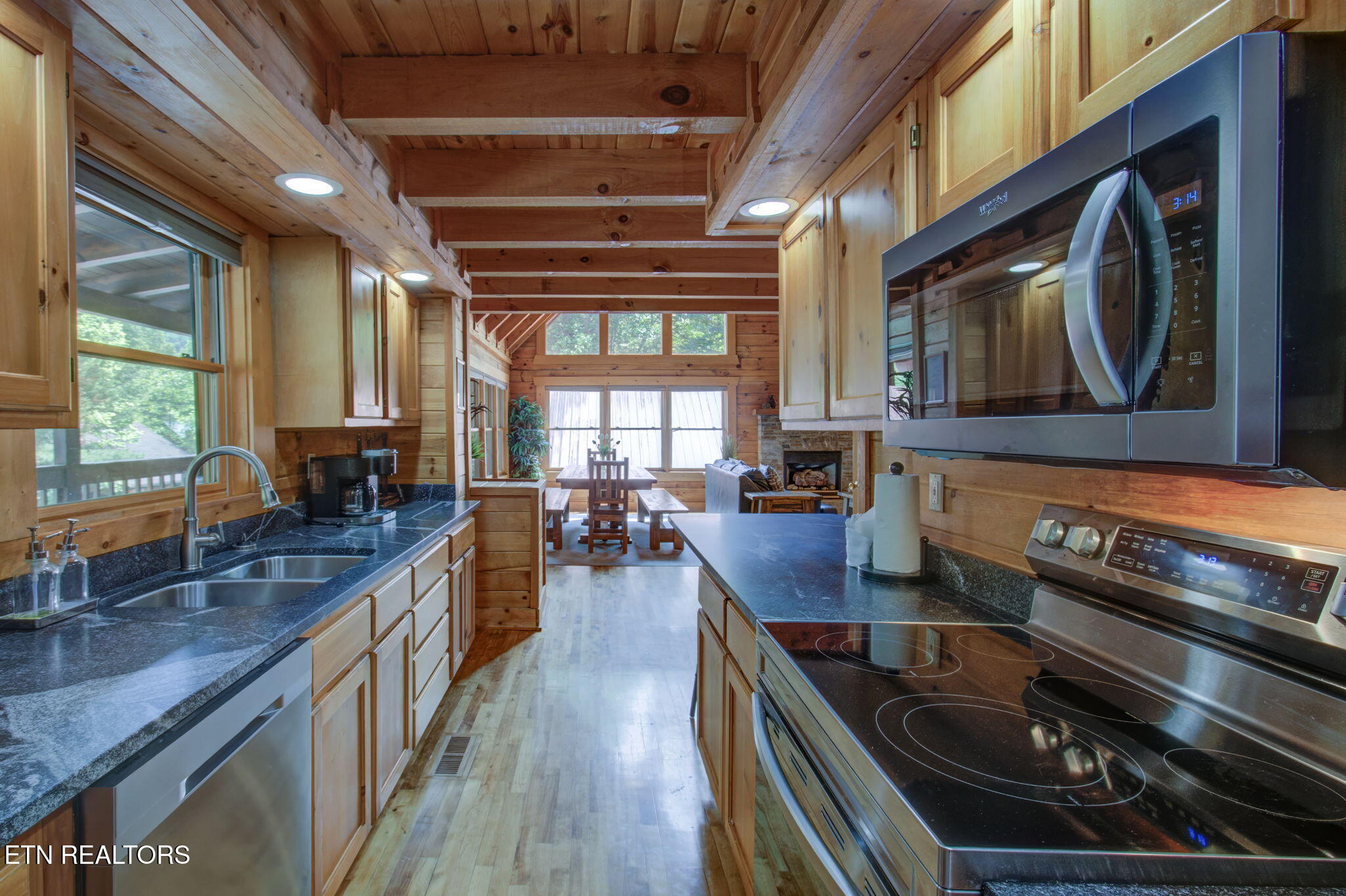 510 Hoot Owl Way Gatlinburg TN 37738