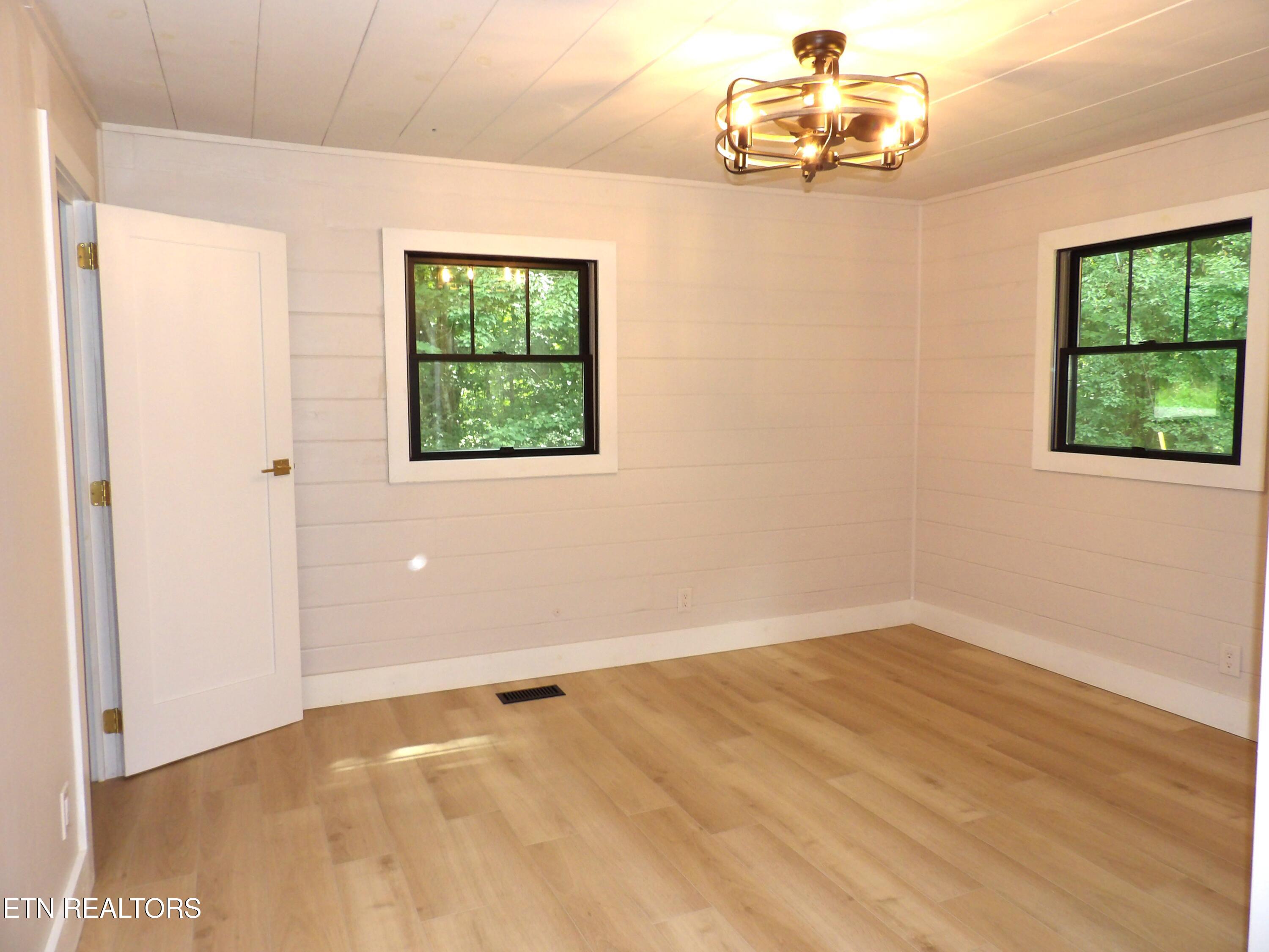 1008 Natchez Trace Crossville TN 38572