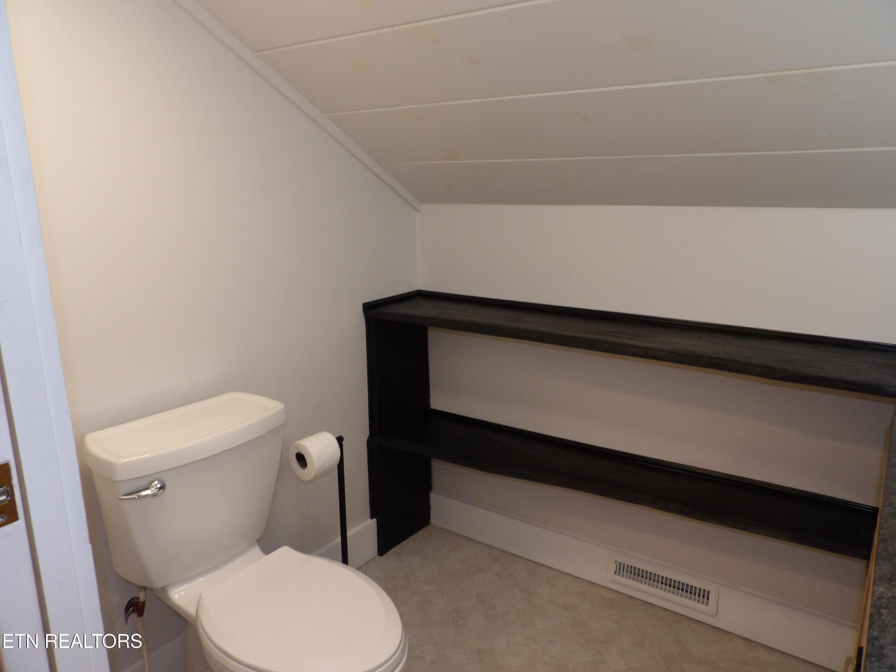 1008 Natchez Trace Crossville TN 38572