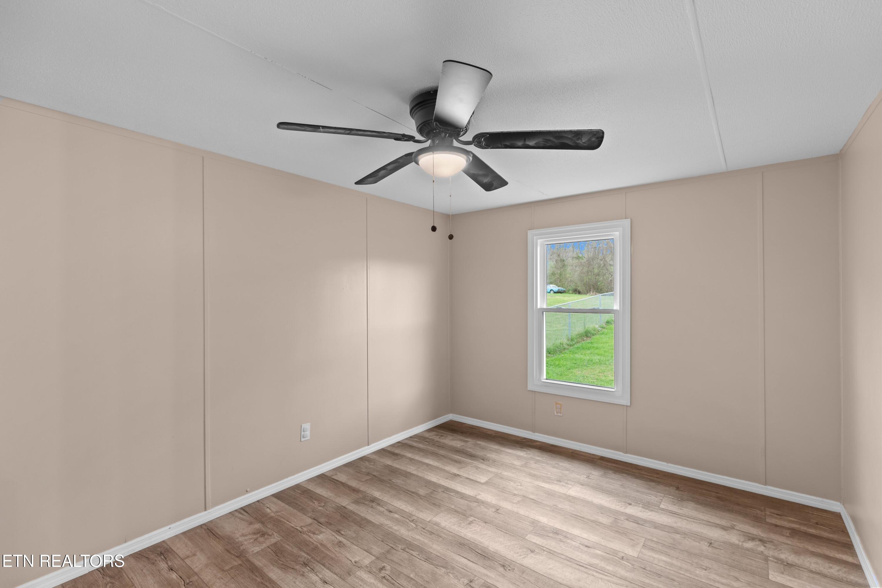 242 Cowan Lane Lafollette TN 37766