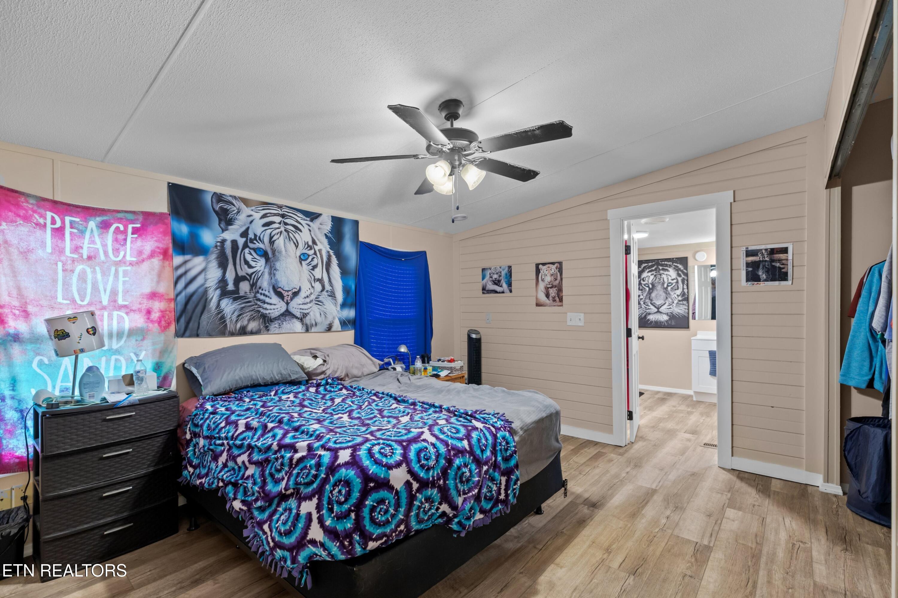 242 Cowan Lane Lafollette TN 37766