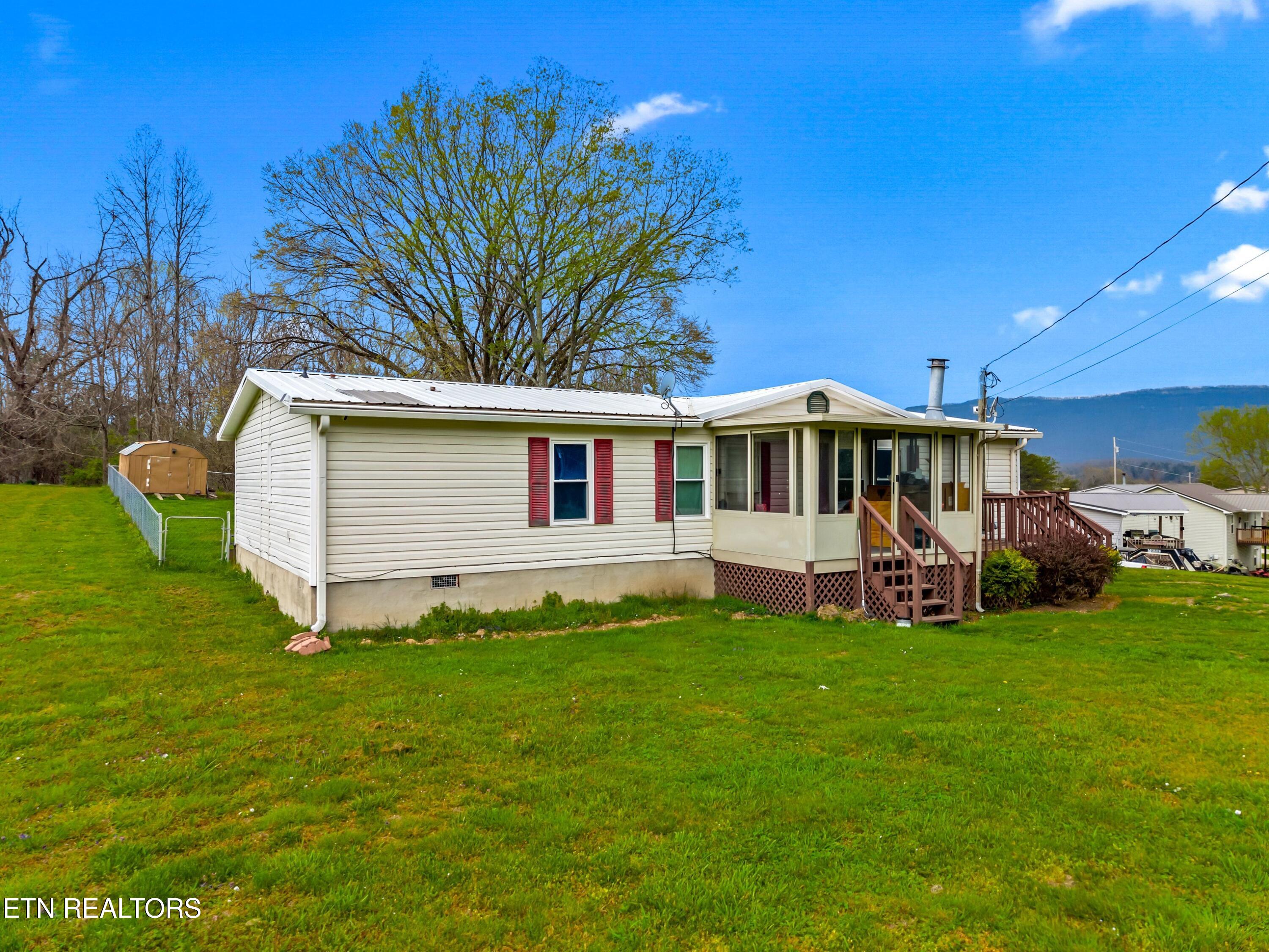 242 Cowan Lane Lafollette TN 37766