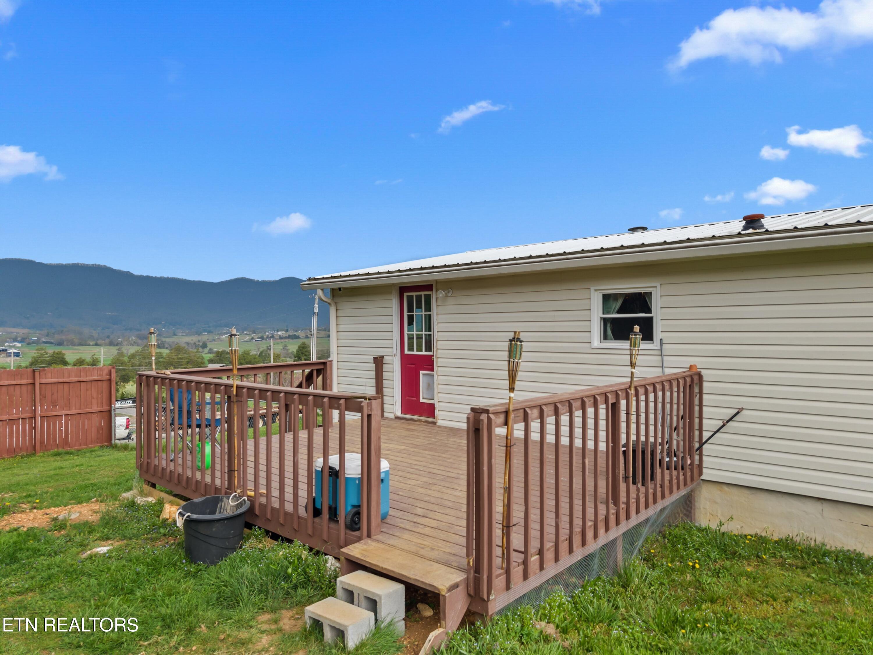 242 Cowan Lane Lafollette TN 37766