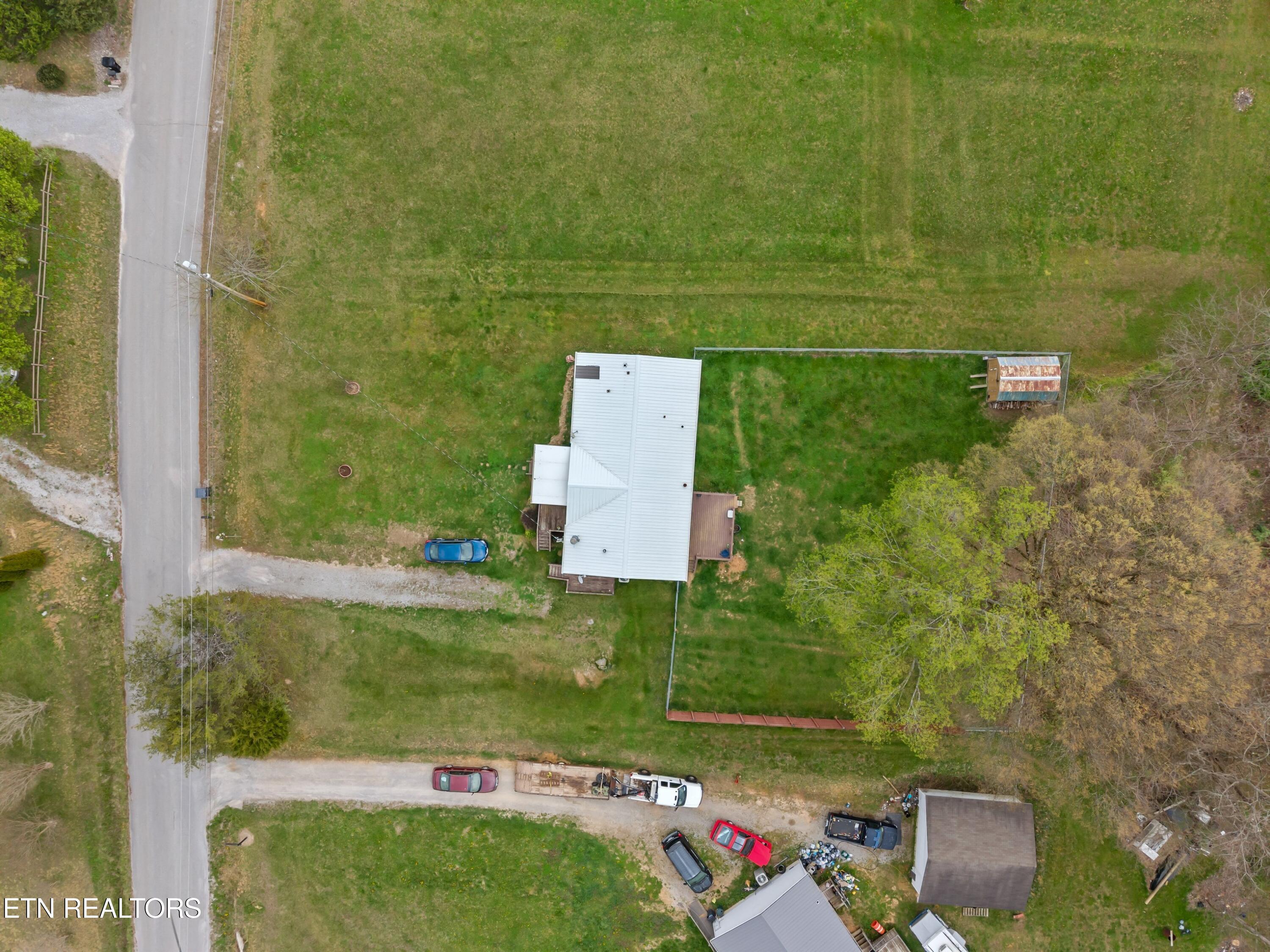 242 Cowan Lane Lafollette TN 37766