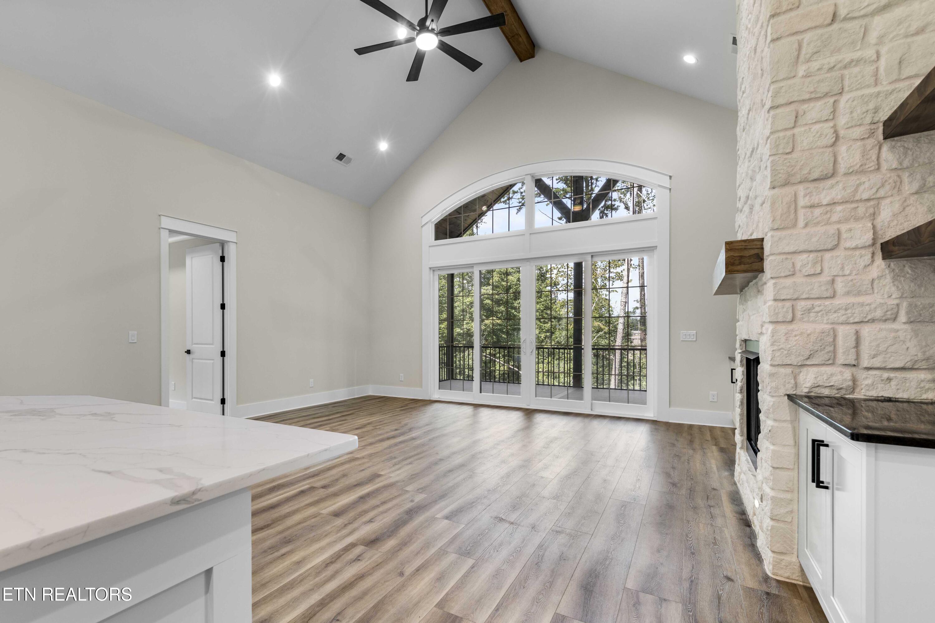 407 Kiyuga Circle Loudon TN 37774