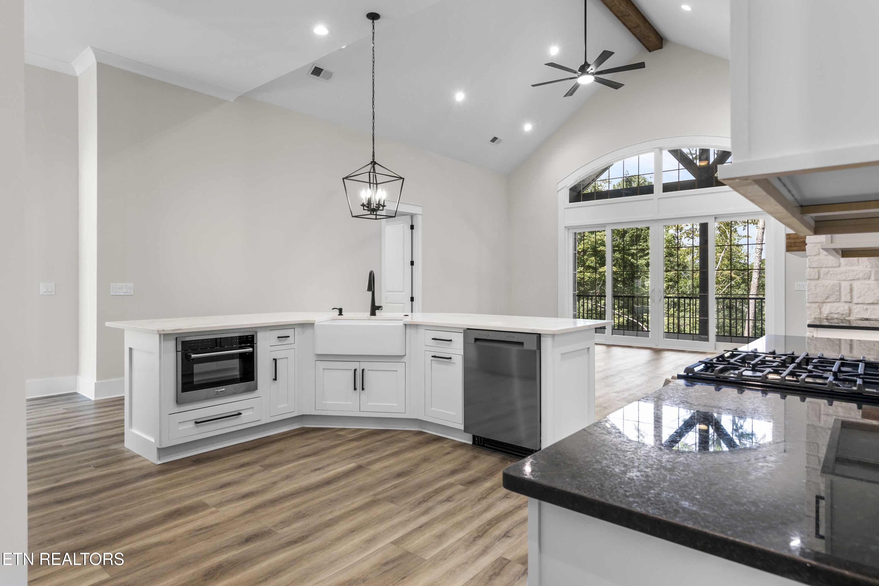 407 Kiyuga Circle Loudon TN 37774