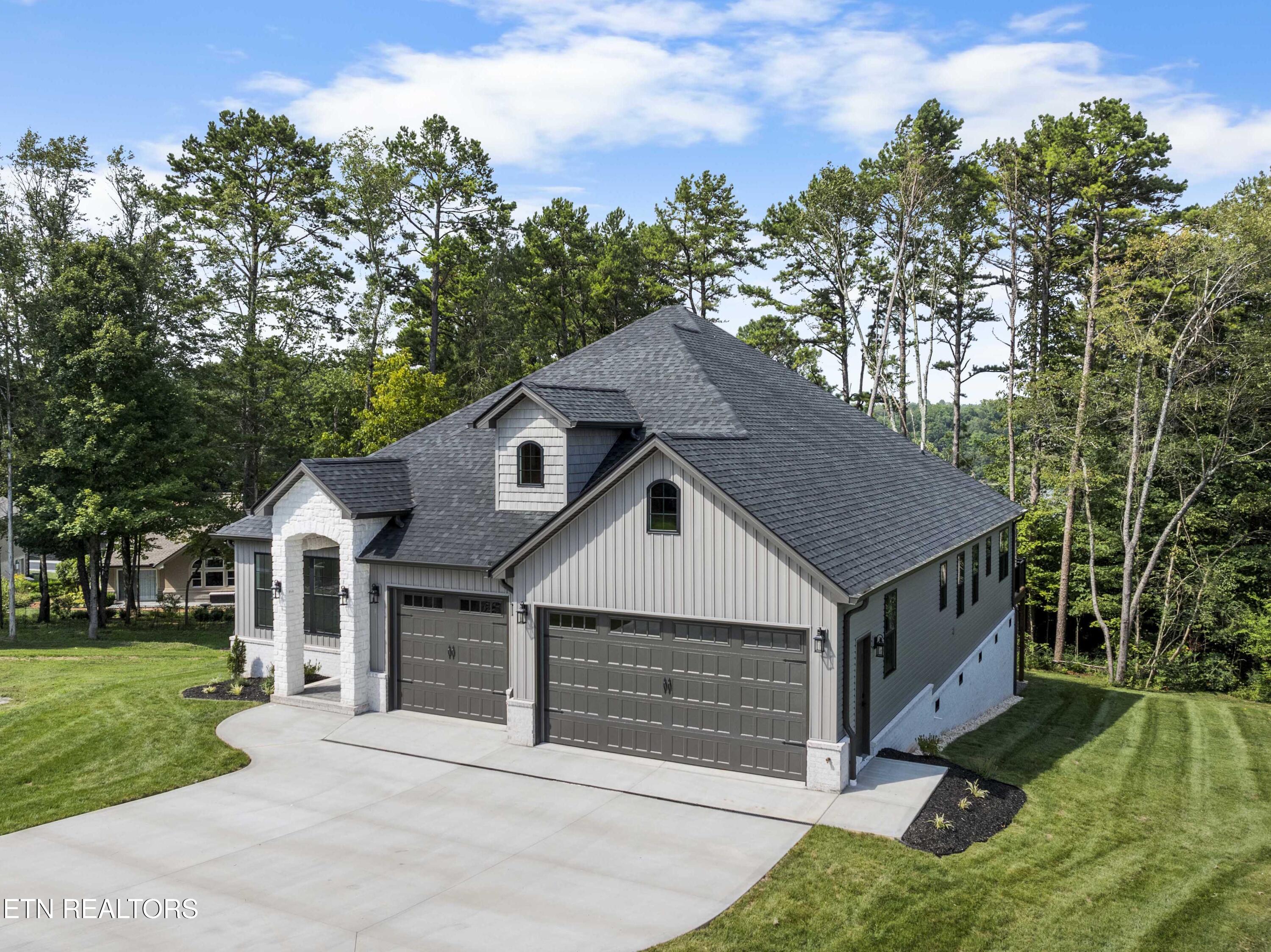 407 Kiyuga Circle Loudon TN 37774
