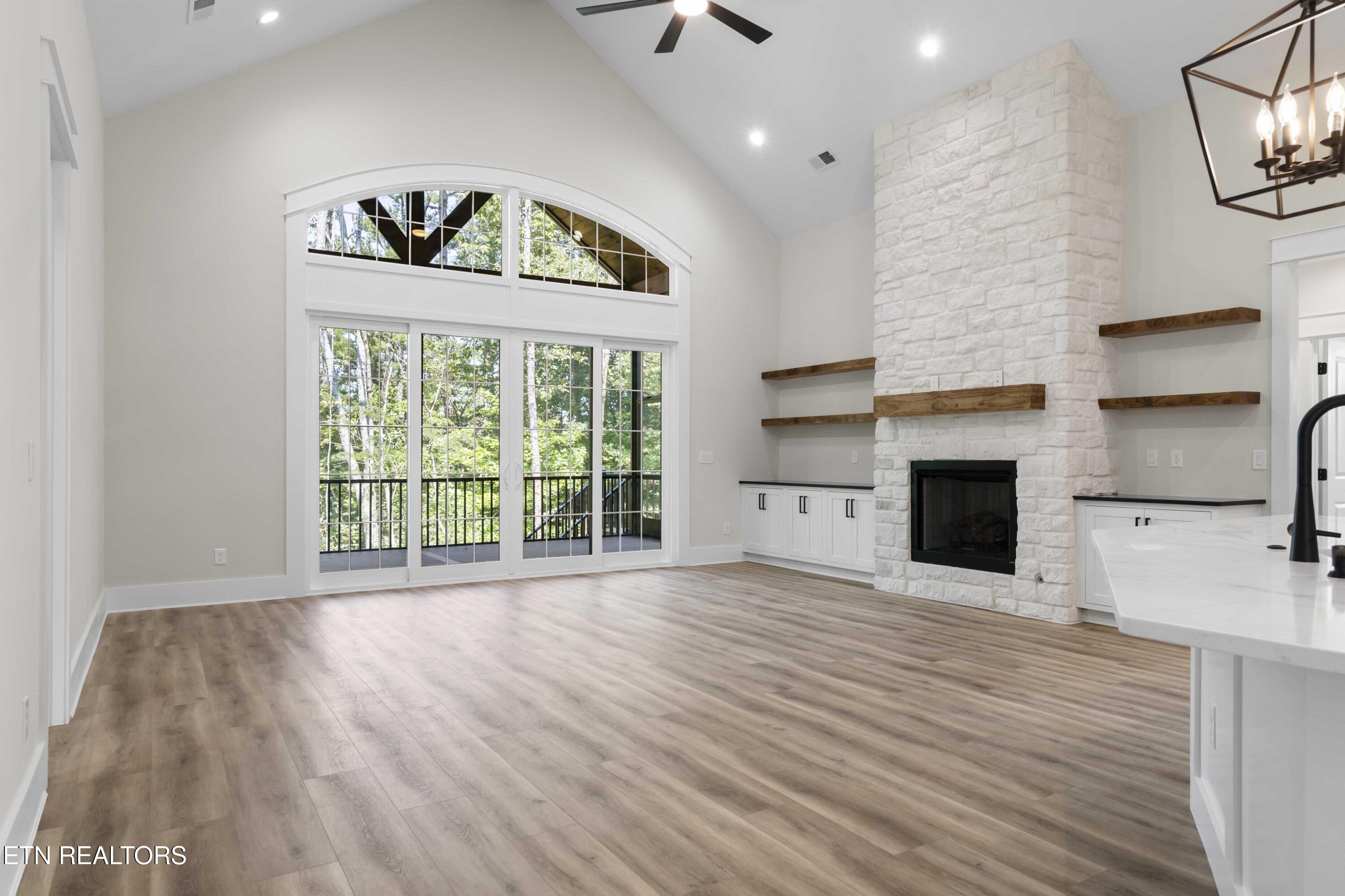 407 Kiyuga Circle Loudon TN 37774