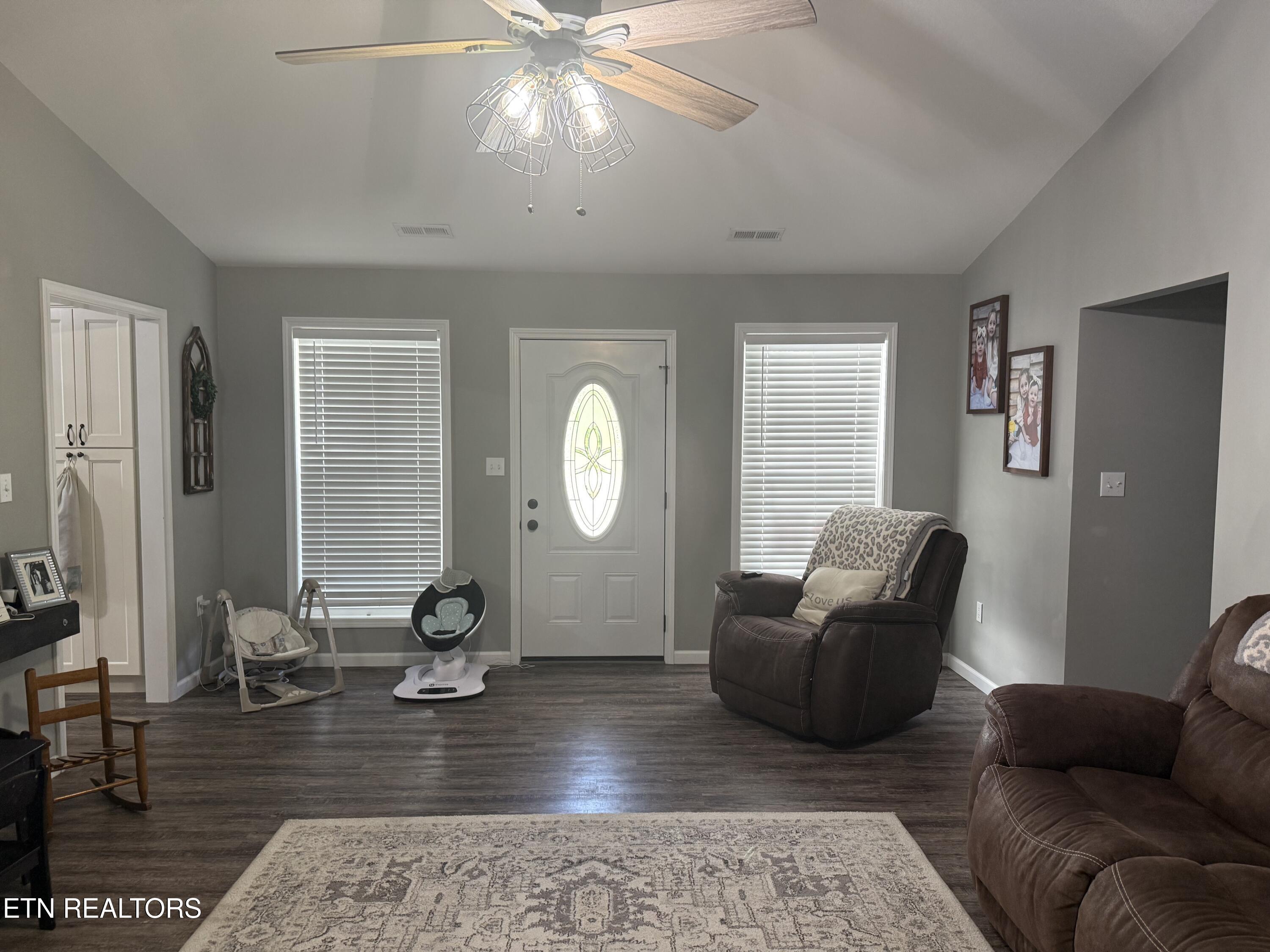 220 Kayla Lane Oneida TN 37841