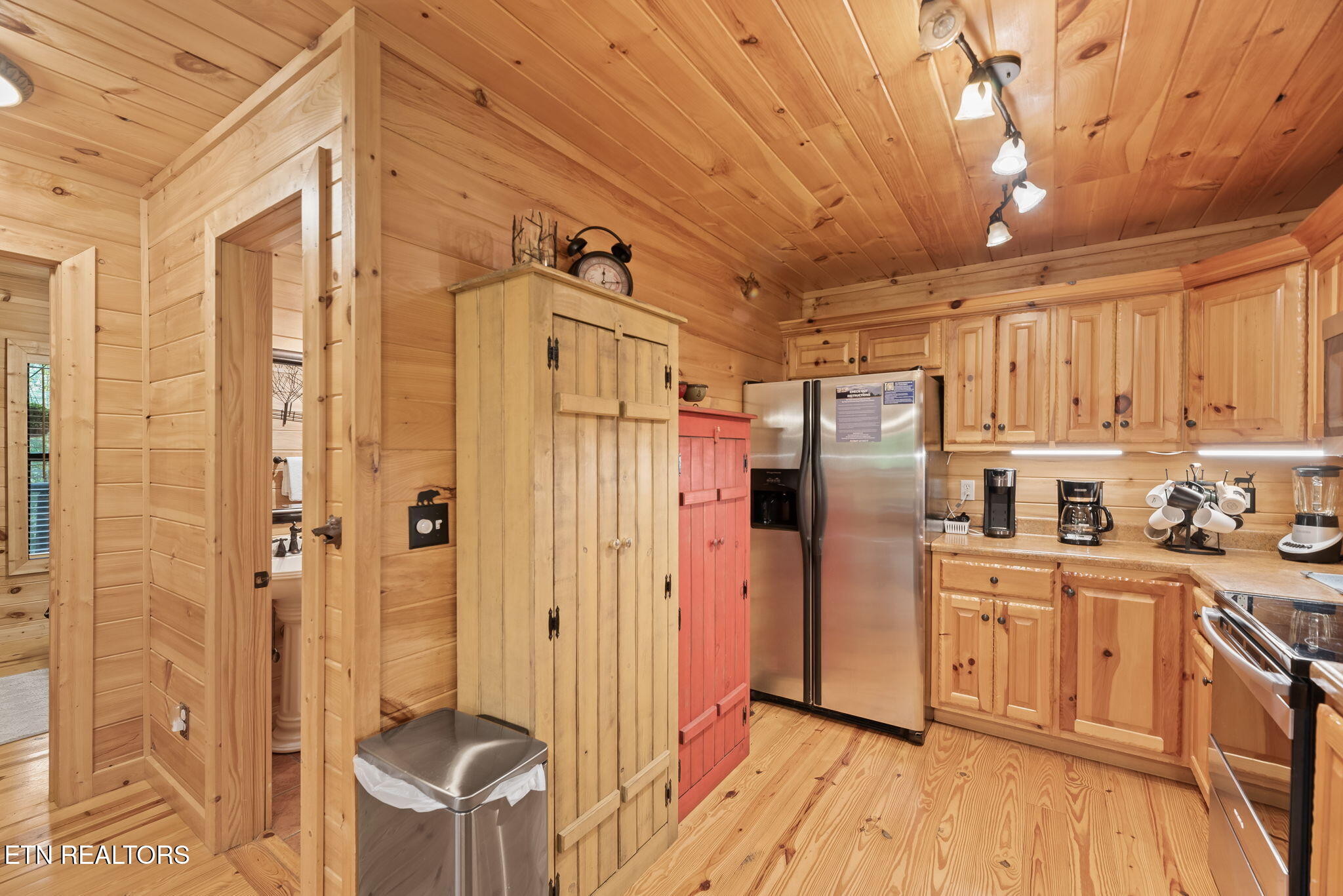 2439 Woodside Lane Sevierville TN 37862