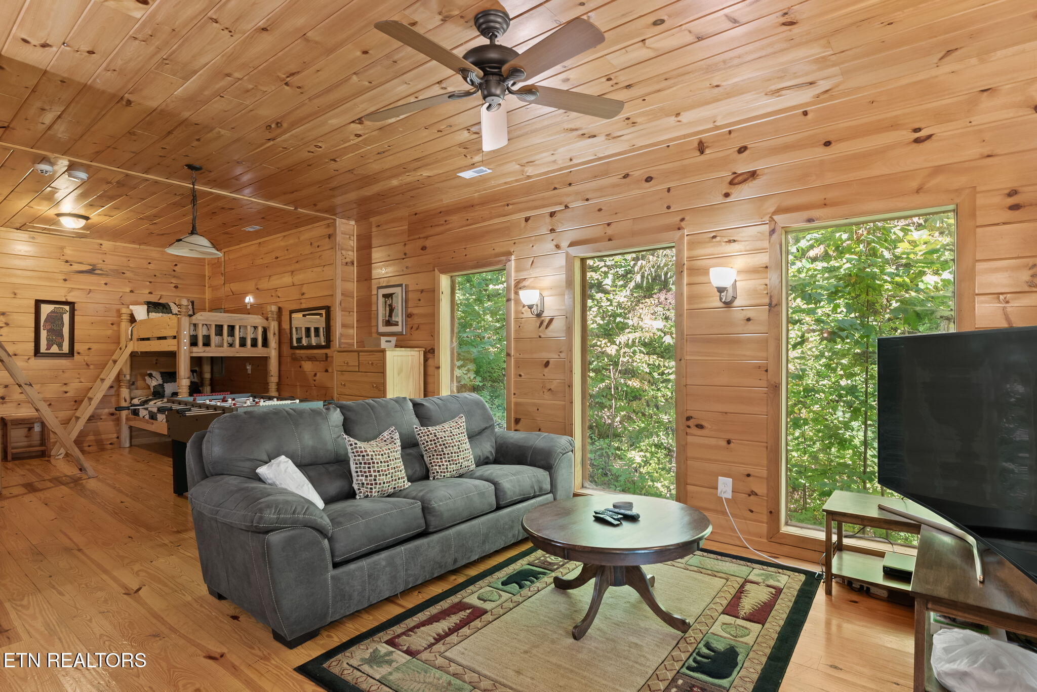 2439 Woodside Lane Sevierville TN 37862