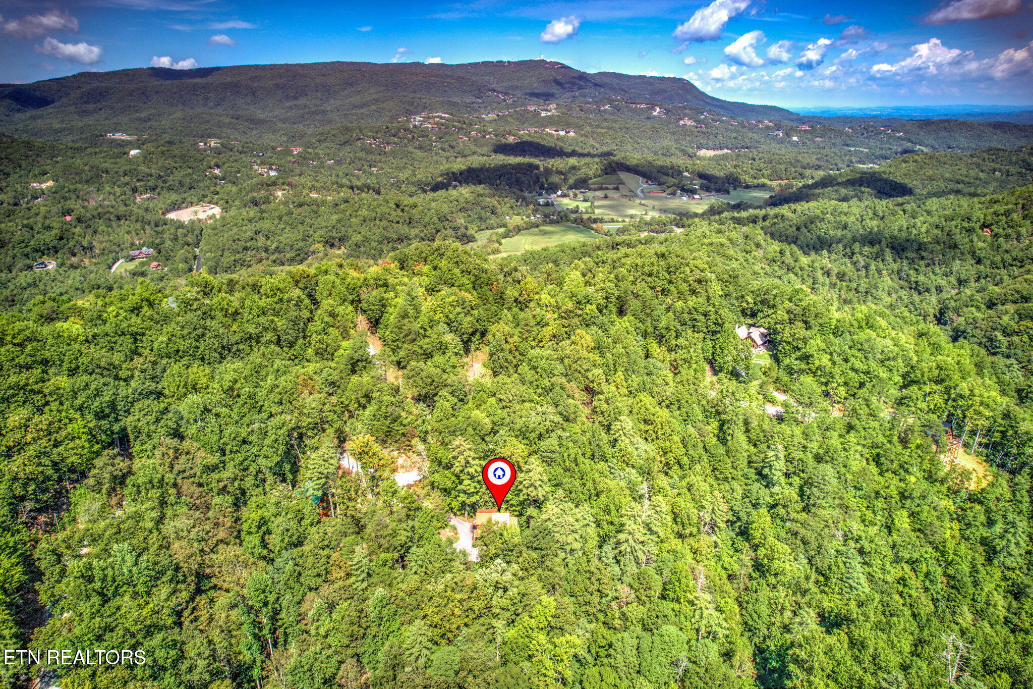 2439 Woodside Lane Sevierville TN 37862