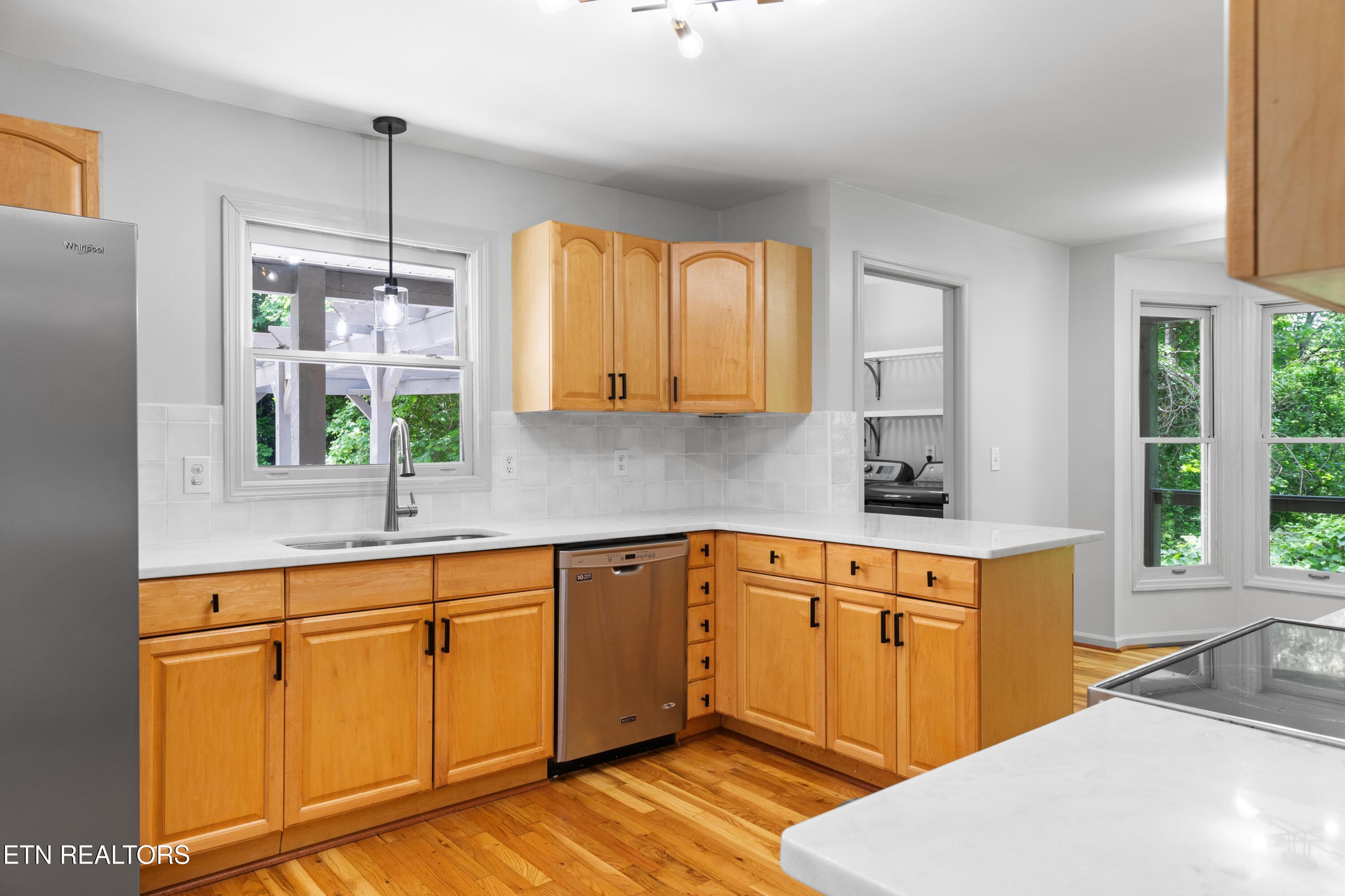 120 Kingdom Lane Walland TN 37886