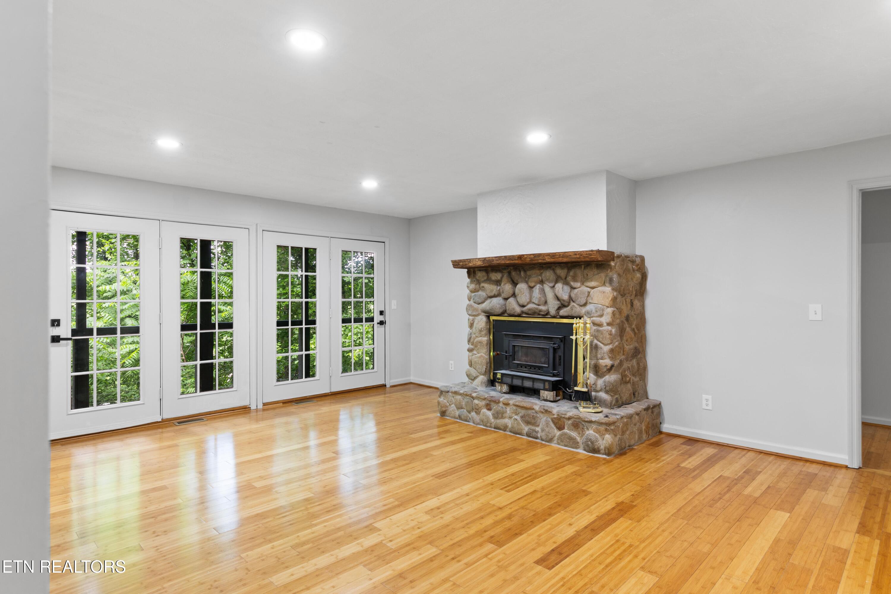 120 Kingdom Lane Walland TN 37886