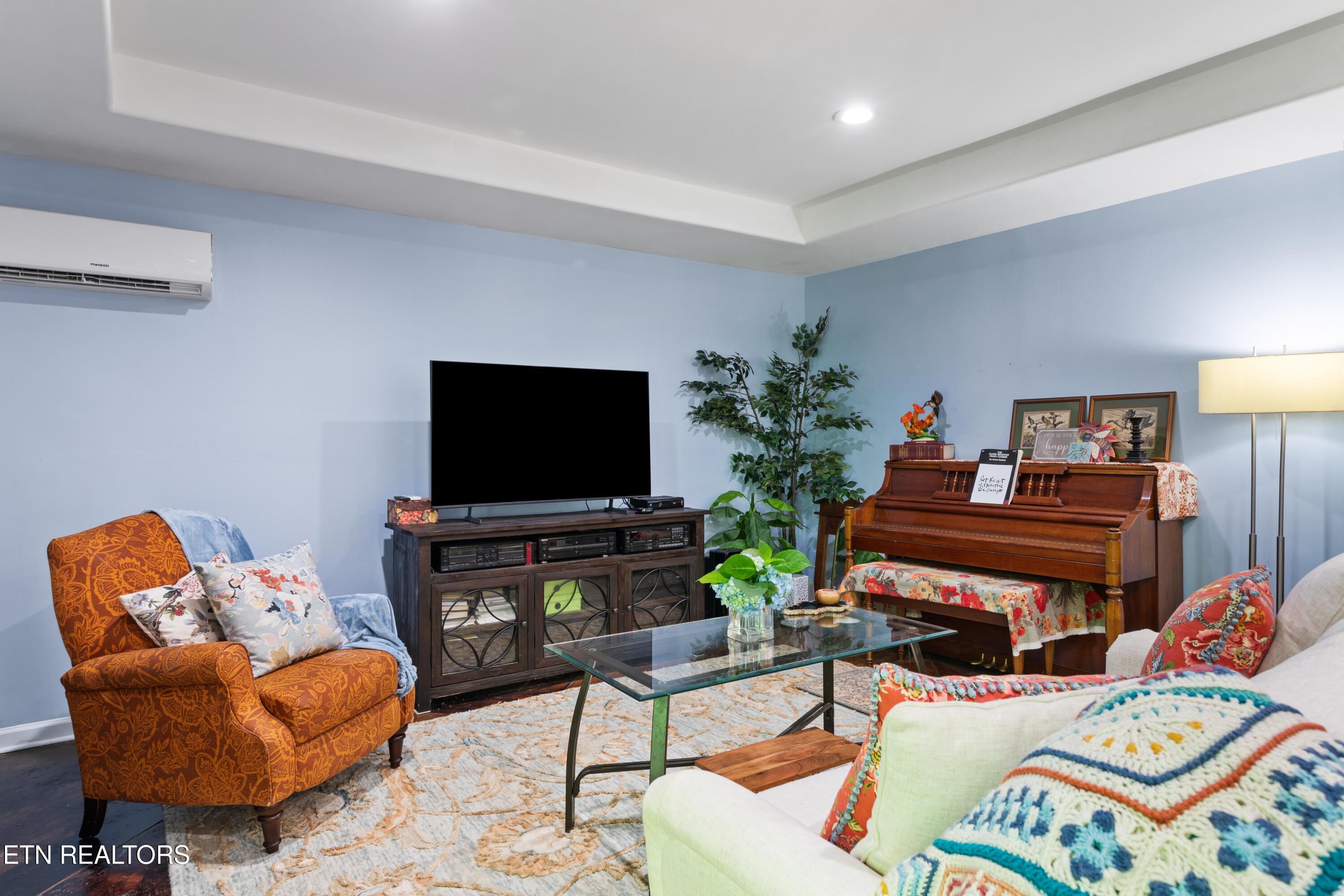 120 Kingdom Lane Walland TN 37886