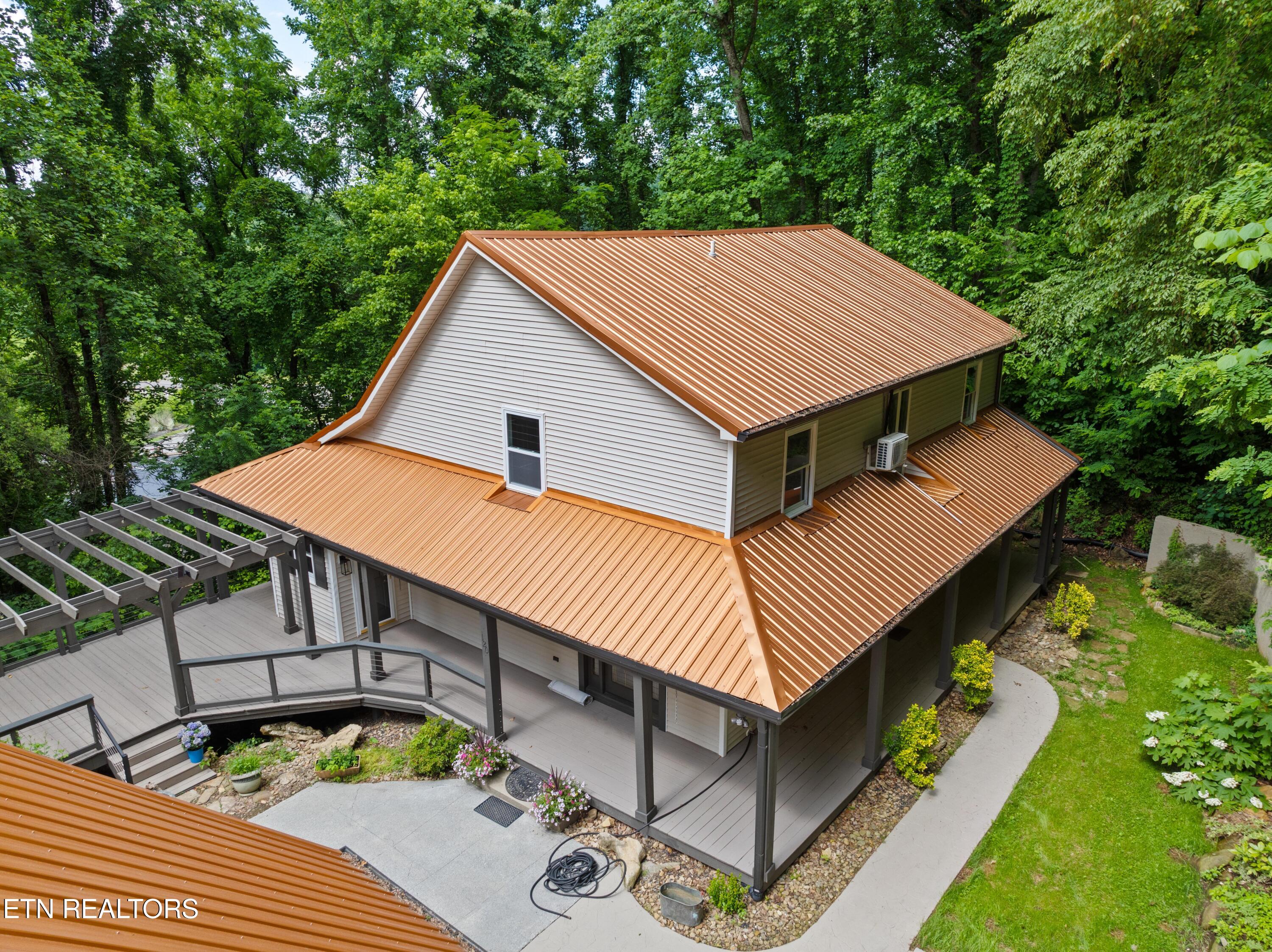 120 Kingdom Lane Walland TN 37886