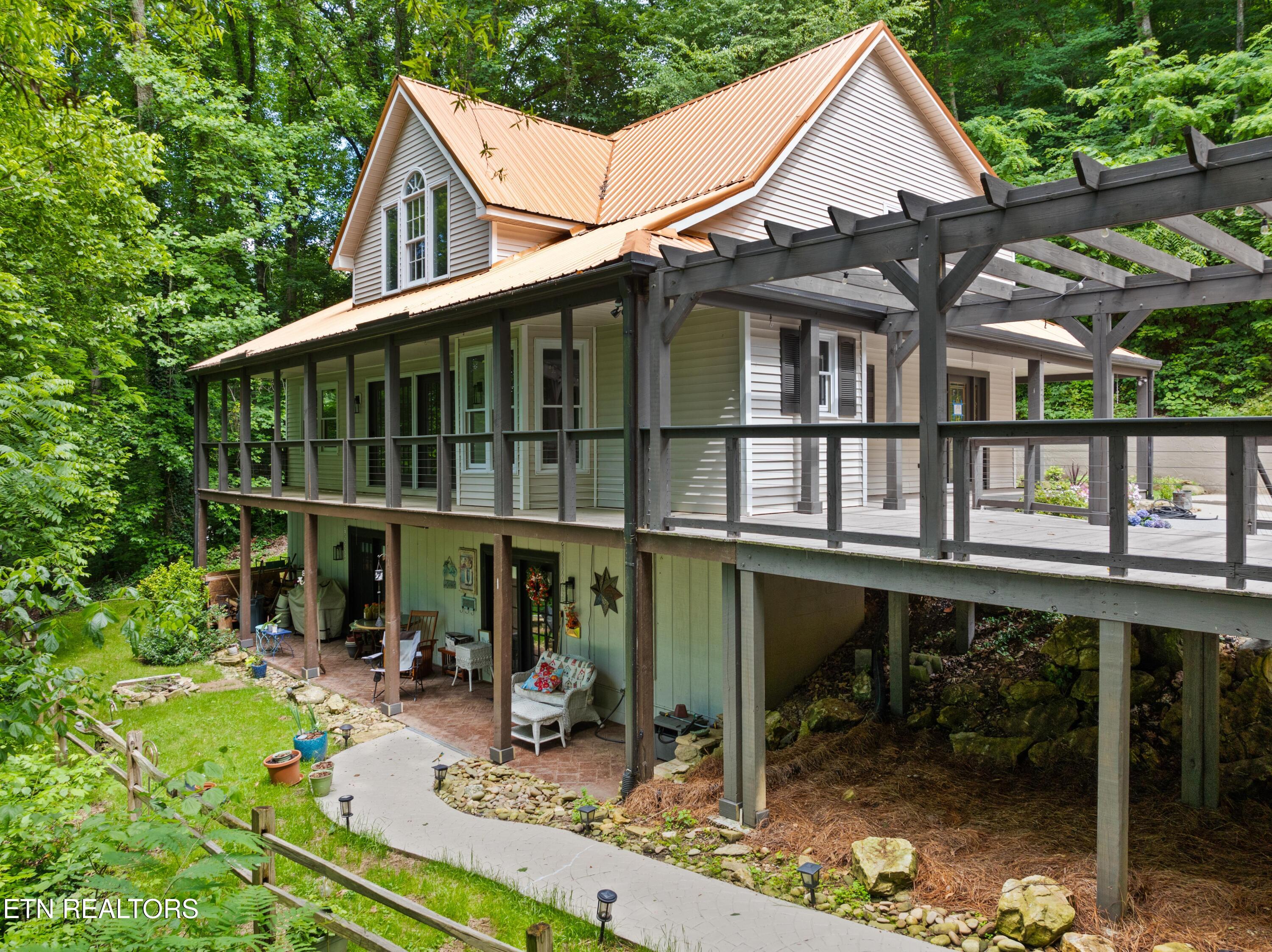 120 Kingdom Lane Walland TN 37886