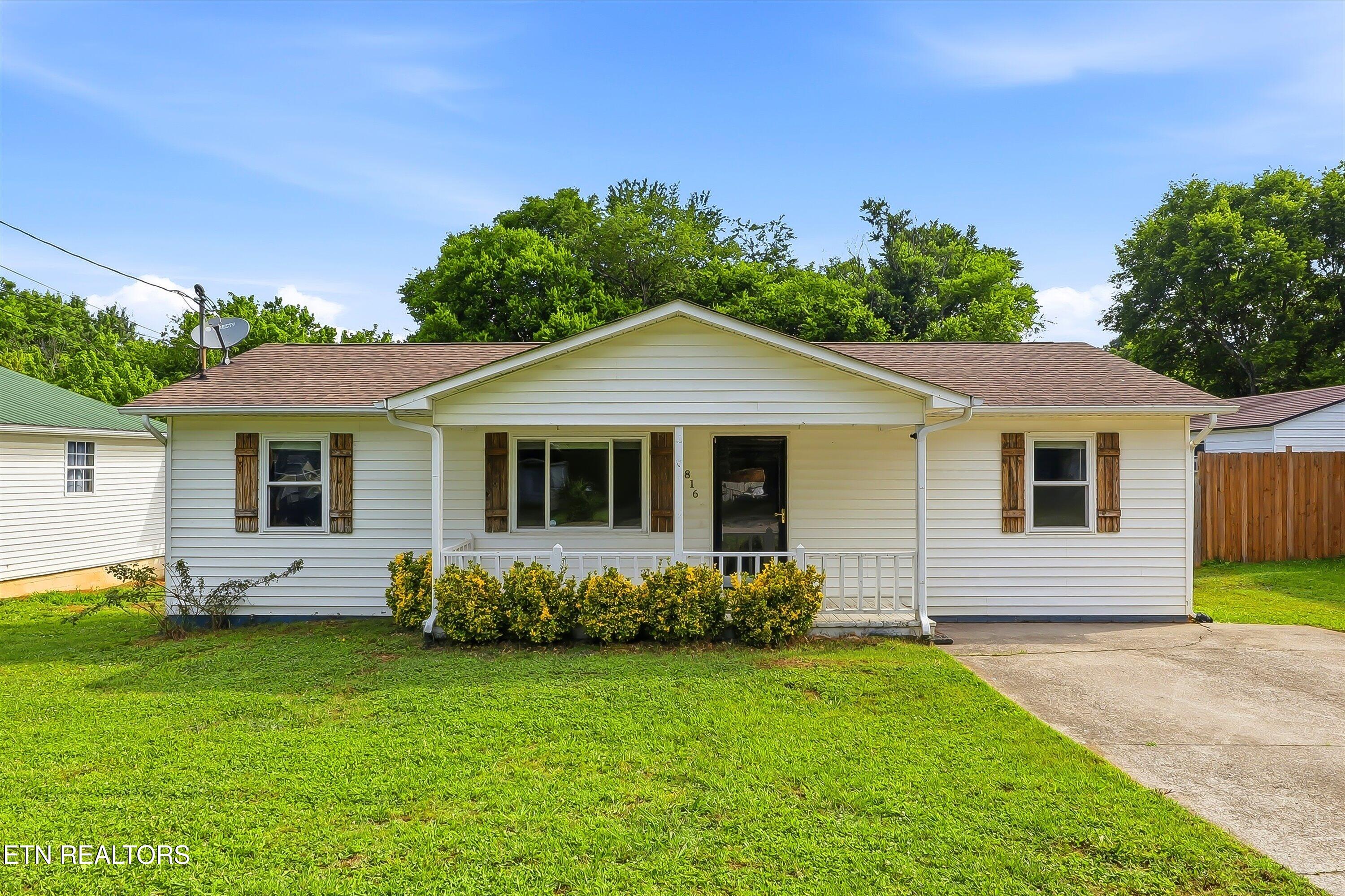 816 Pershing Street Maryville TN 37801
