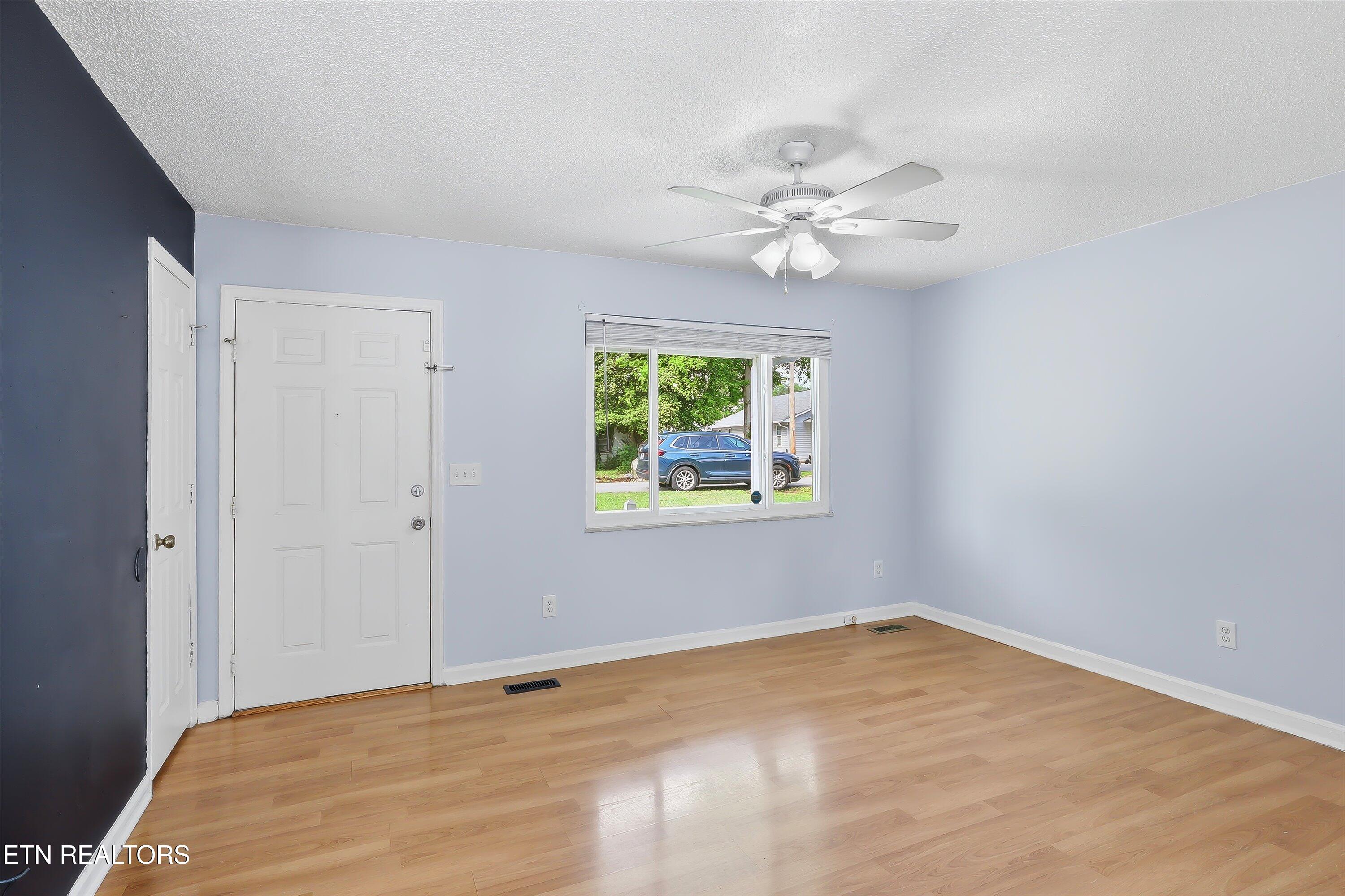 816 Pershing Street Maryville TN 37801