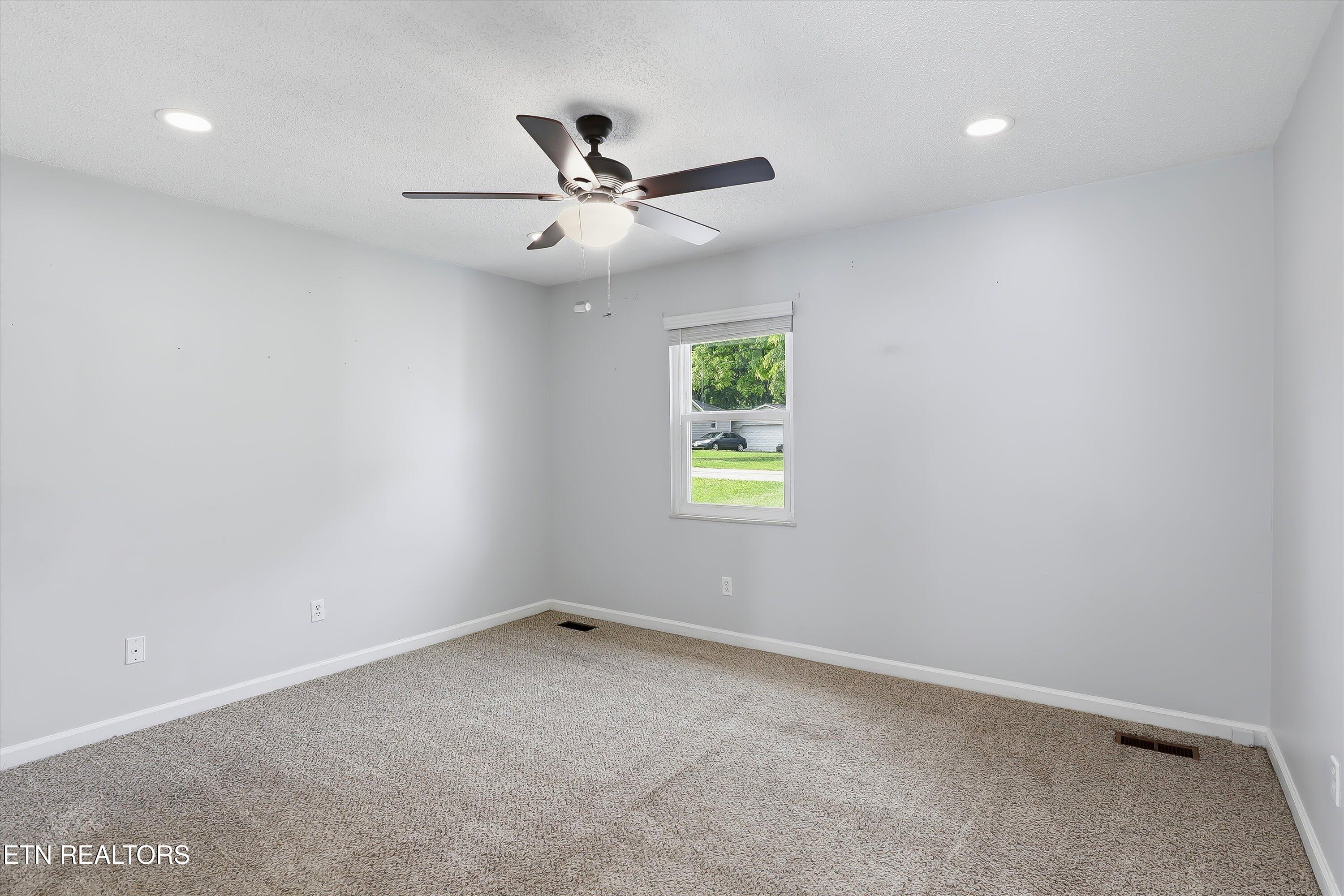 816 Pershing Street Maryville TN 37801