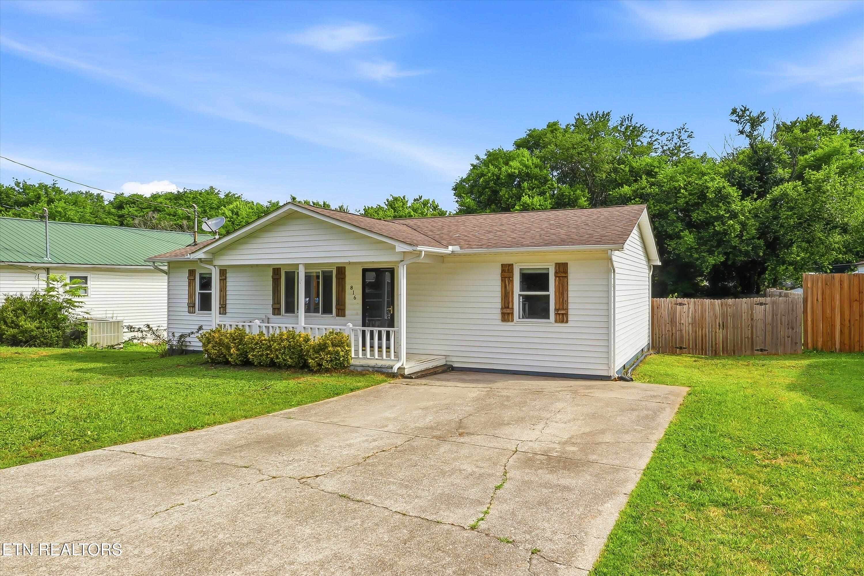 816 Pershing Street Maryville TN 37801