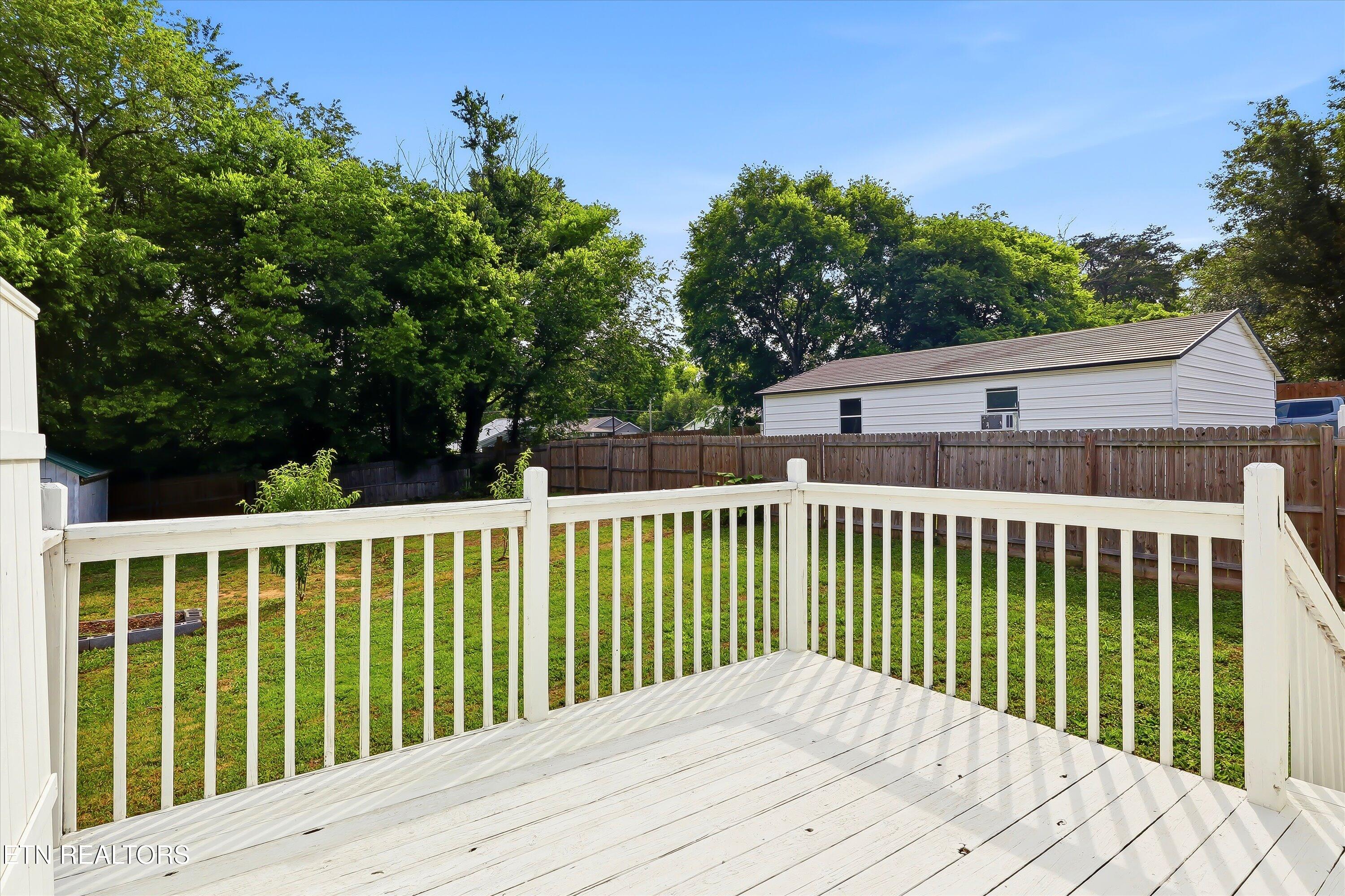 816 Pershing Street Maryville TN 37801