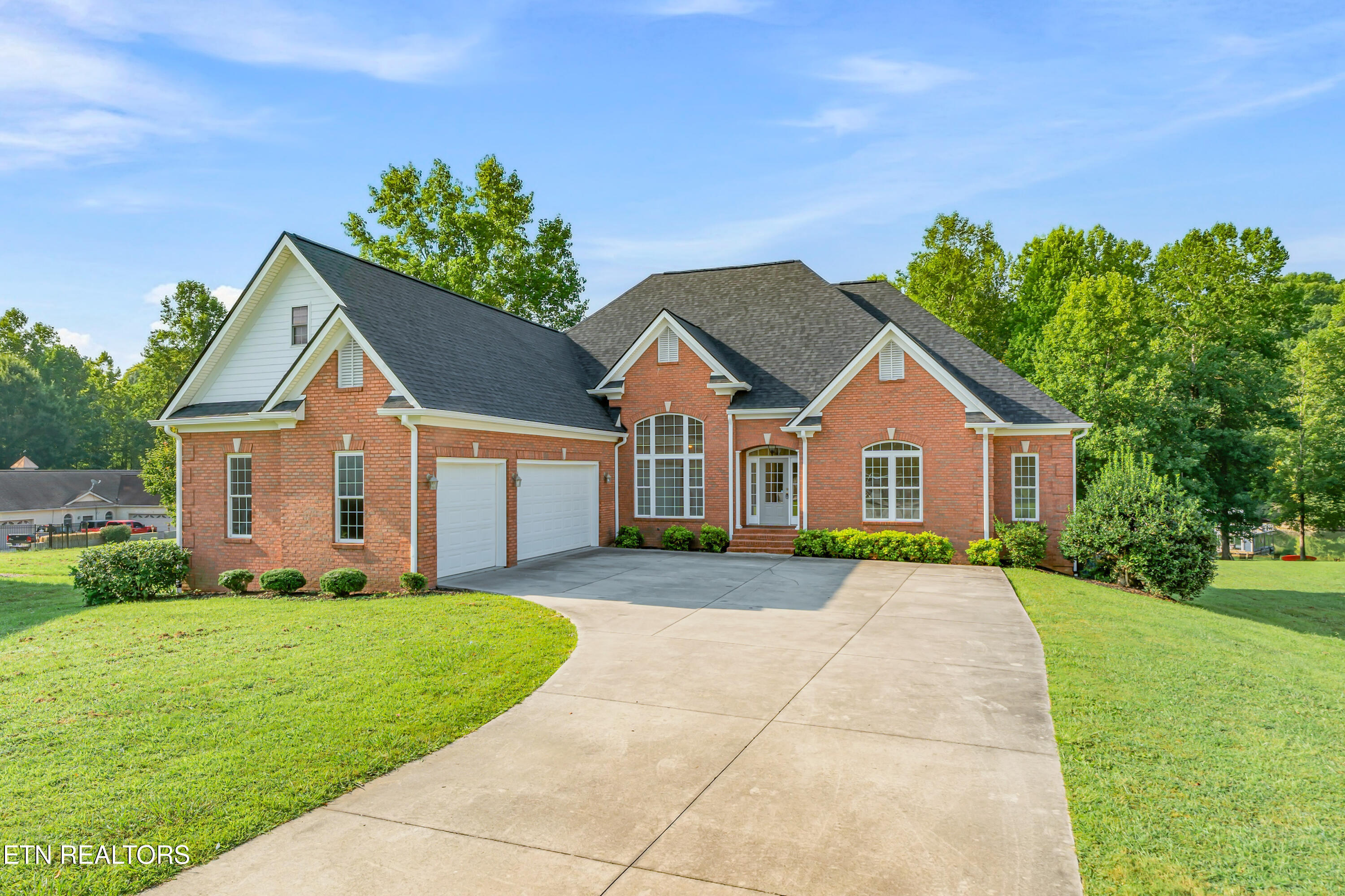 Jacksboro TN, 267 Paradise Lane