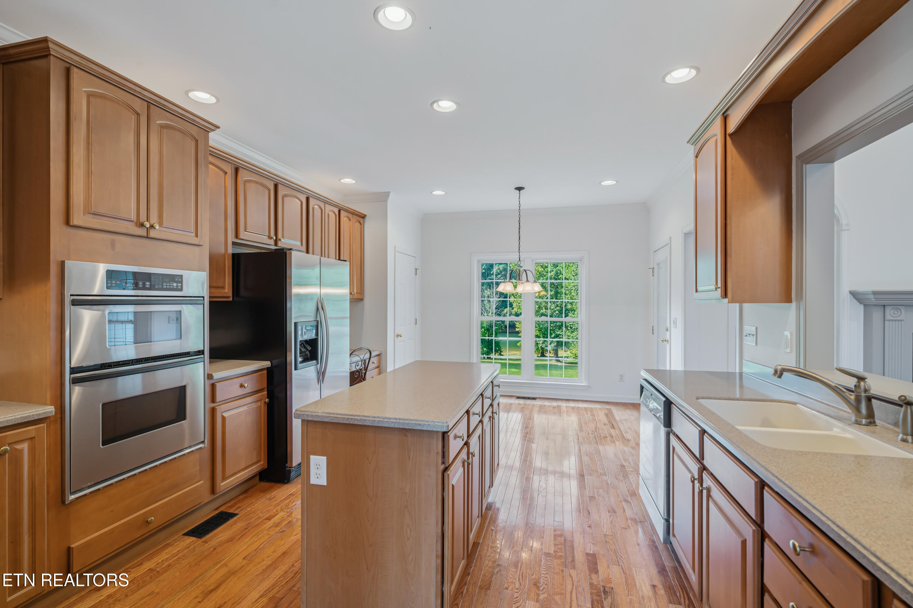 267 Paradise Lane Jacksboro TN 37757