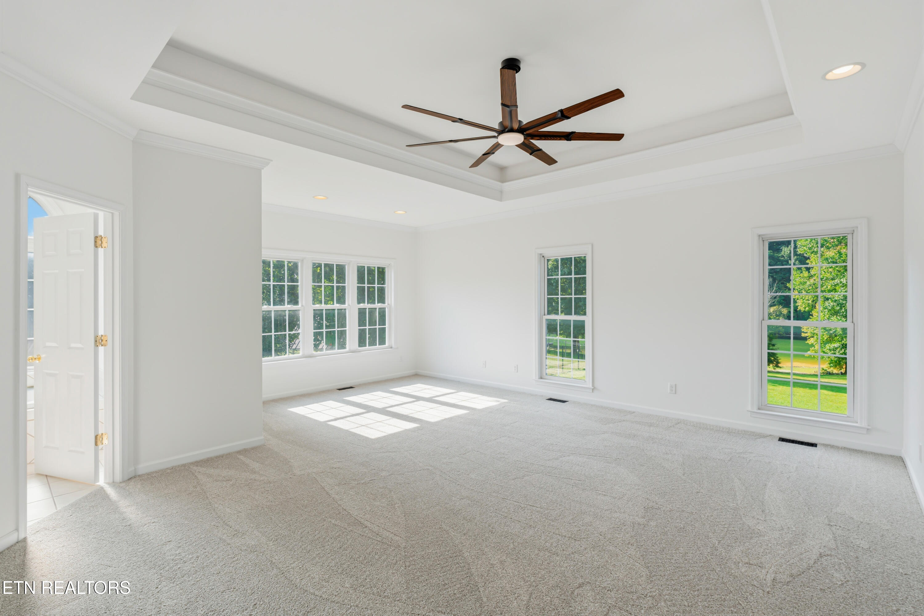 267 Paradise Lane Jacksboro TN 37757