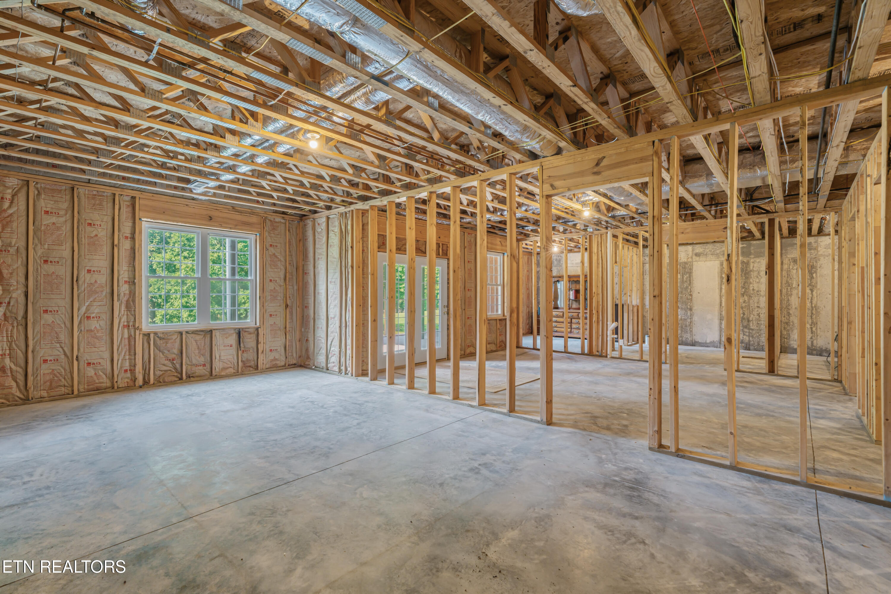 267 Paradise Lane Jacksboro TN 37757