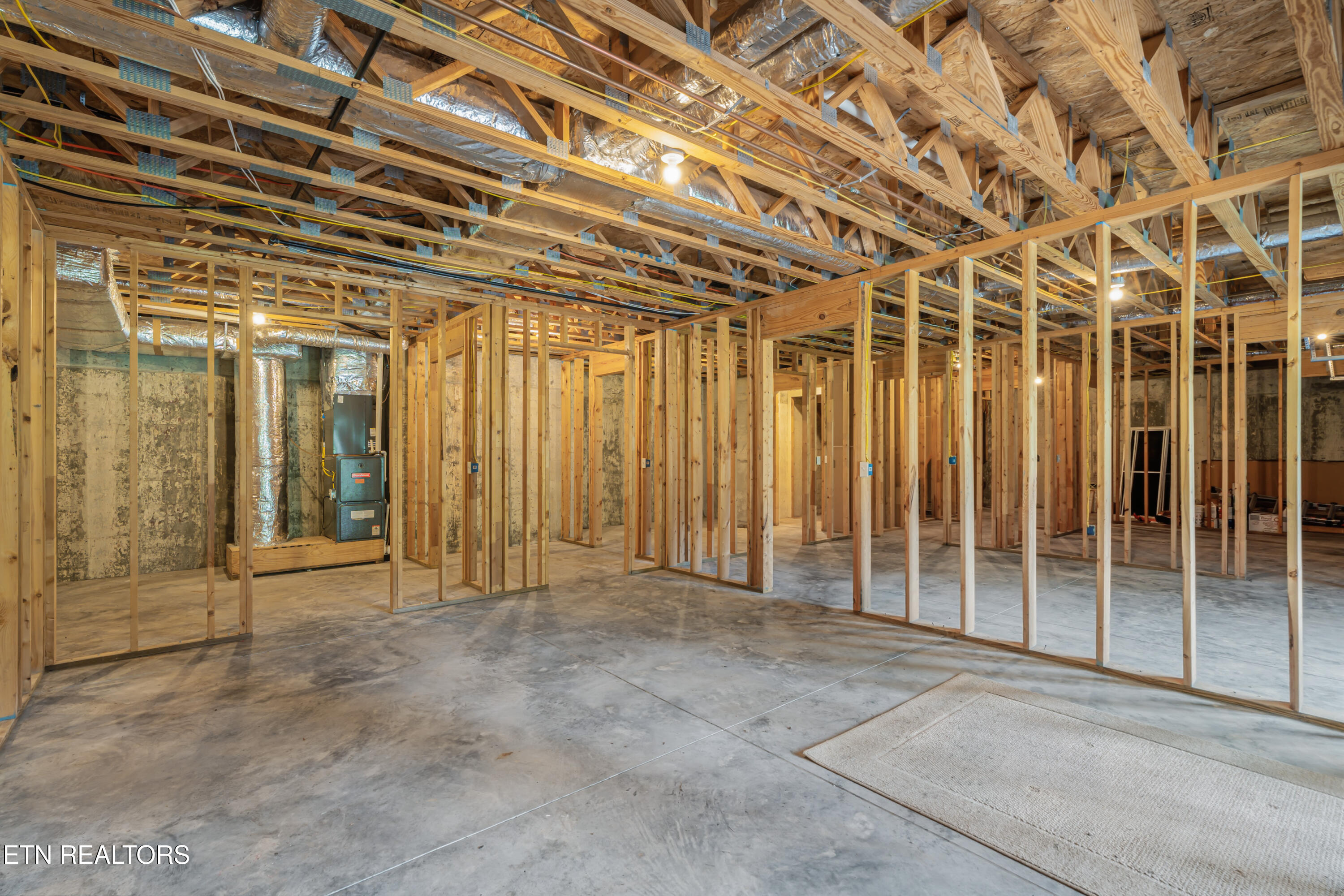 267 Paradise Lane Jacksboro TN 37757