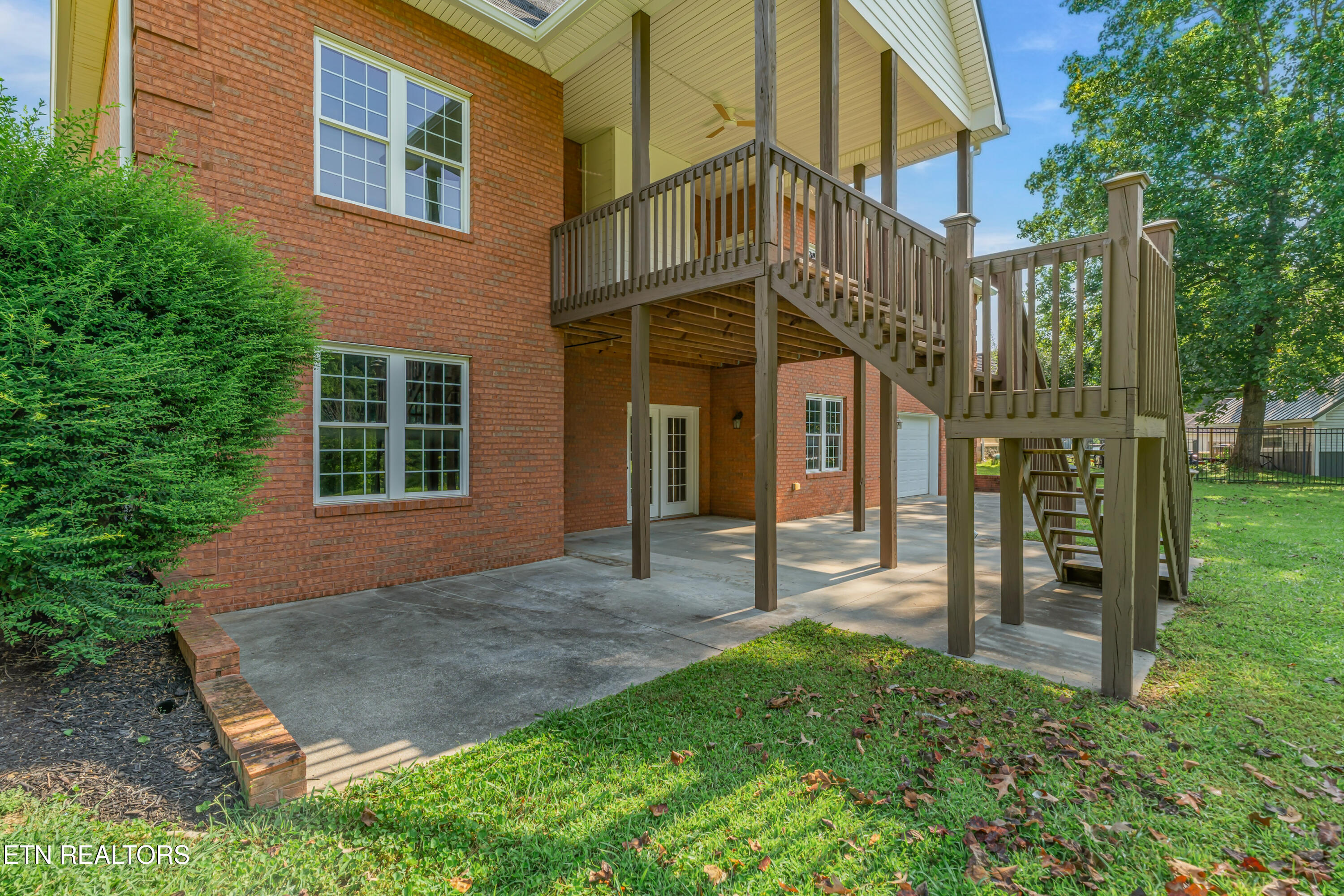 267 Paradise Lane Jacksboro TN 37757