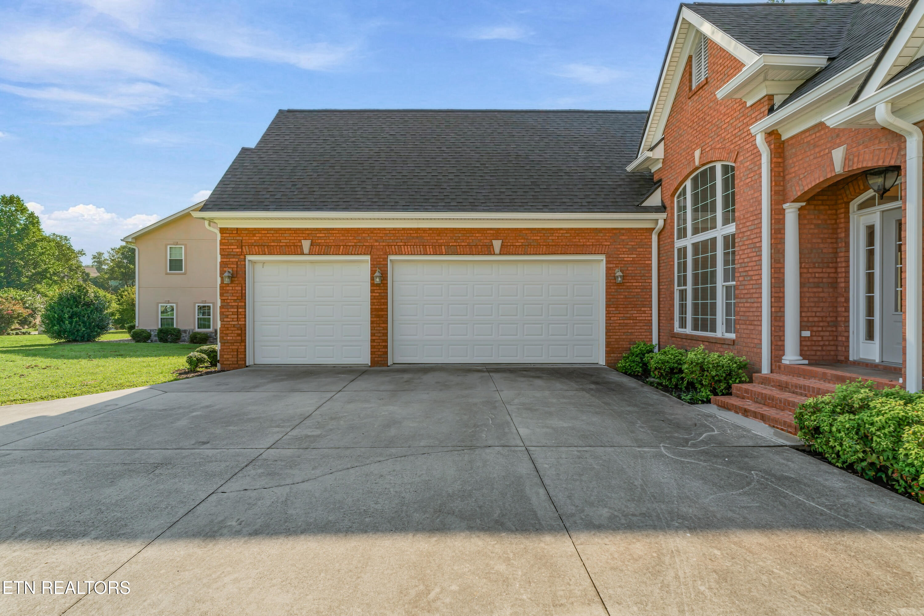 267 Paradise Lane Jacksboro TN 37757