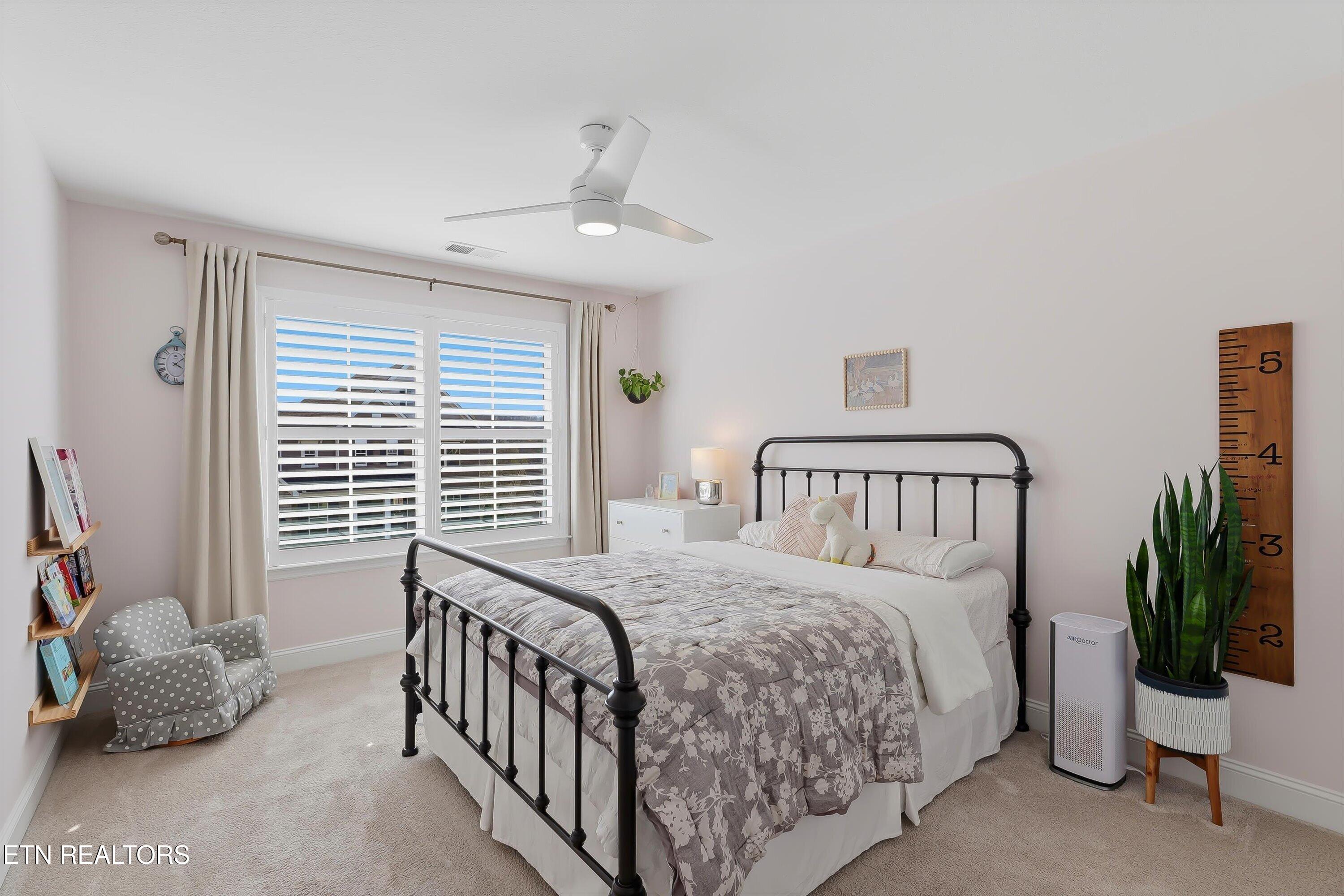1818 English Ivy Lane Knoxville TN 37932
