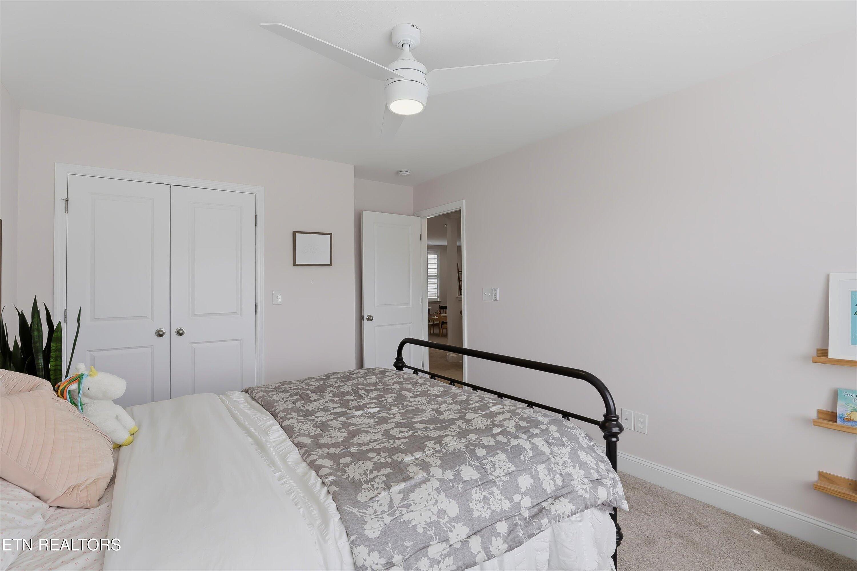 1818 English Ivy Lane Knoxville TN 37932