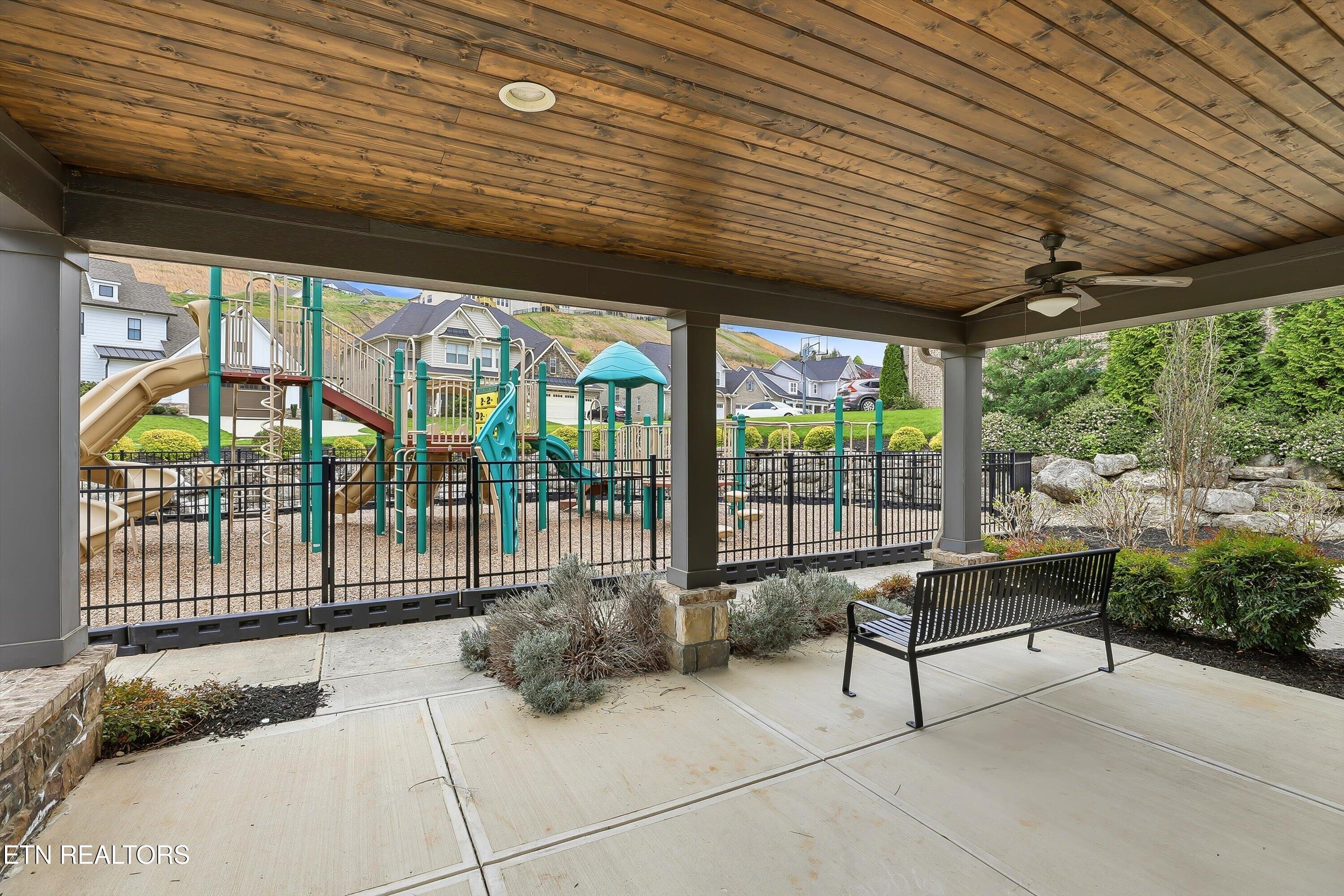 1818 English Ivy Lane Knoxville TN 37932