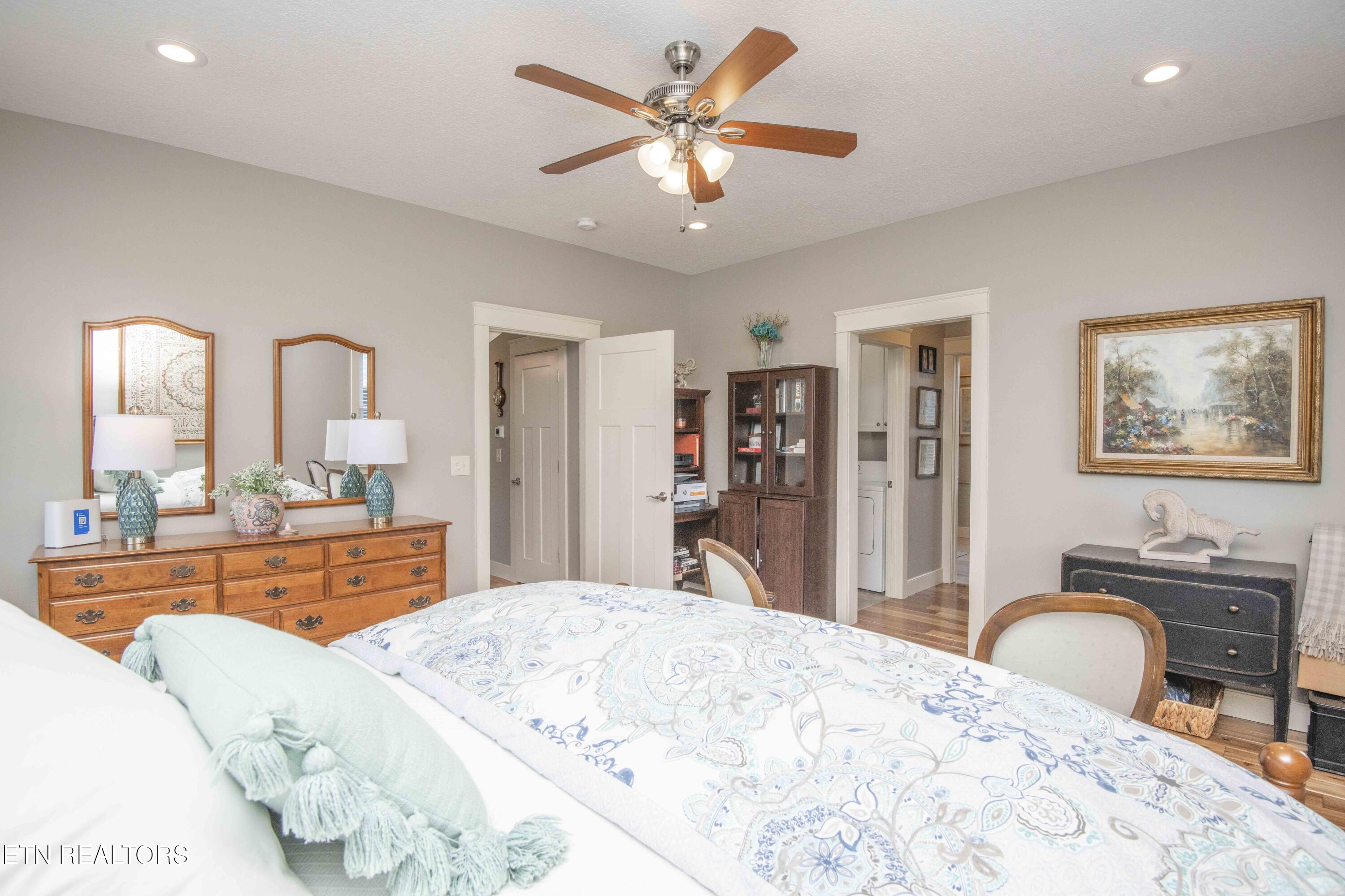 323 Lakeview Cove Drive Loudon TN 37774