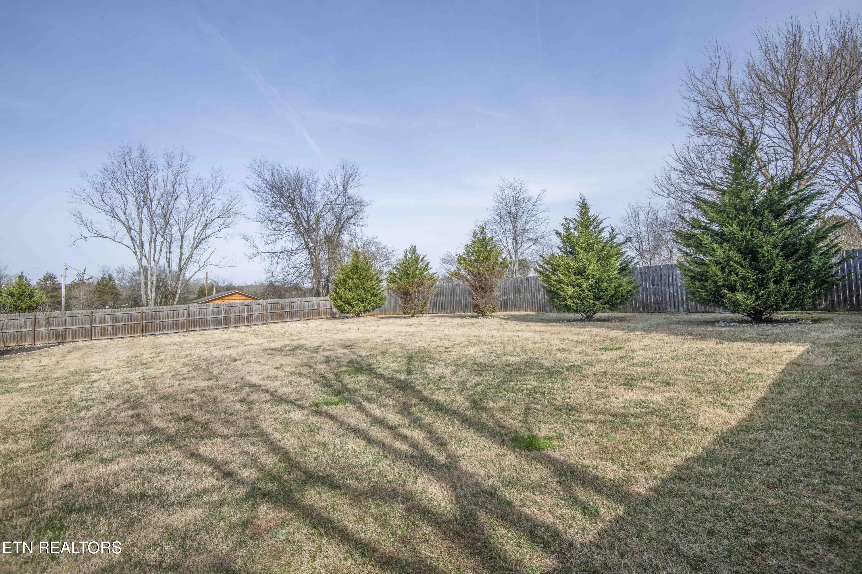 323 Lakeview Cove Drive Loudon TN 37774