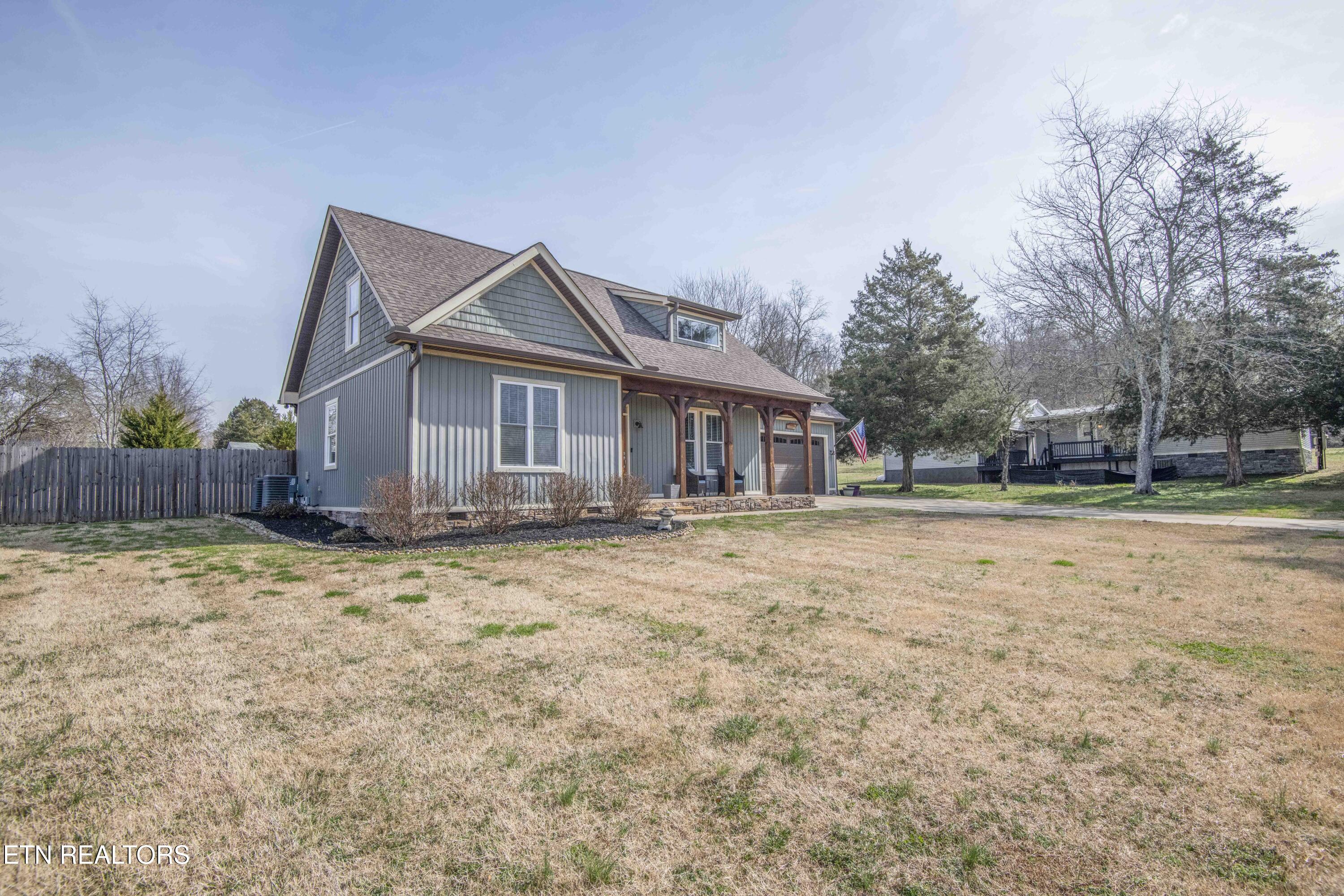 323 Lakeview Cove Drive Loudon TN 37774