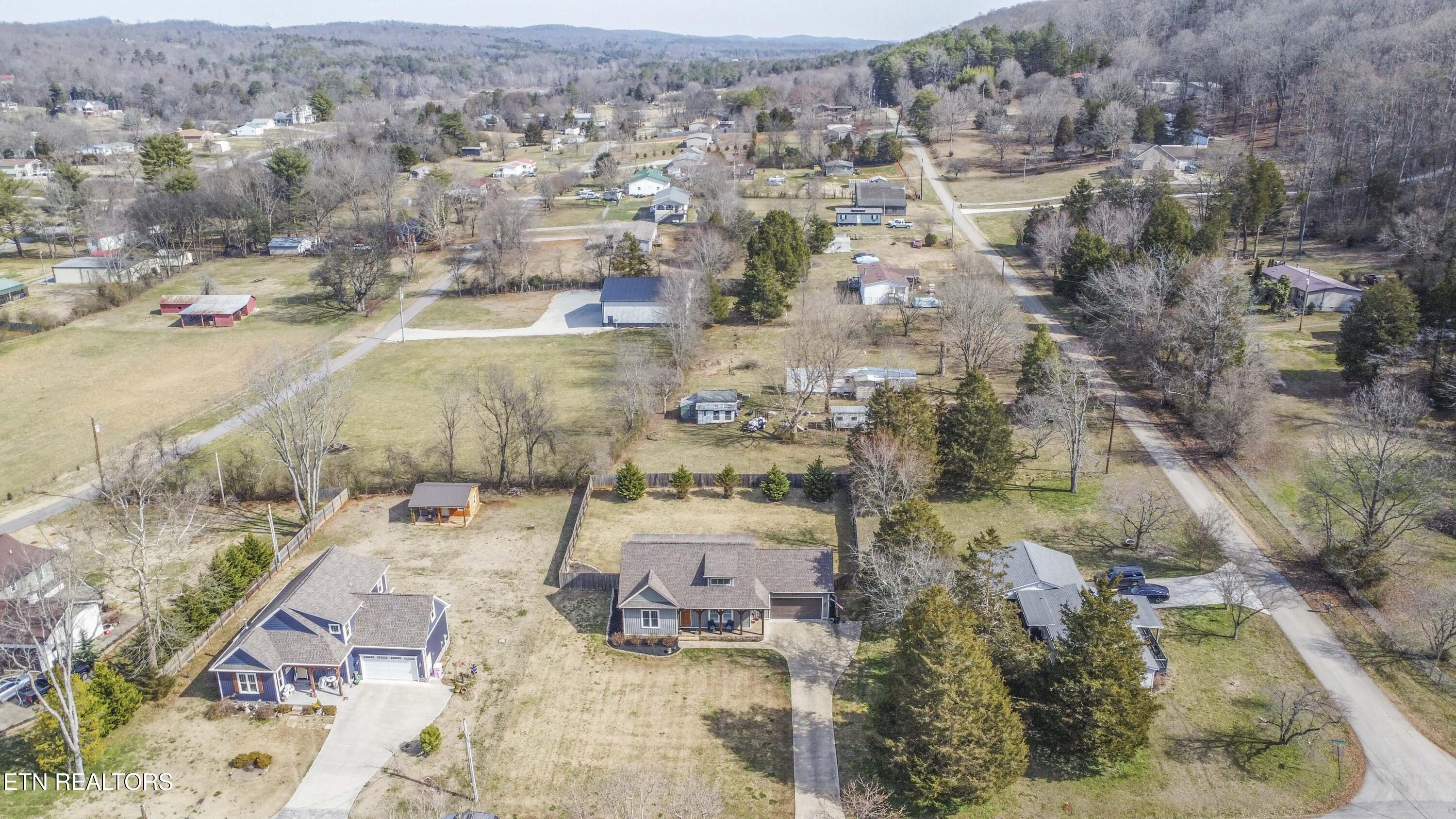 323 Lakeview Cove Drive Loudon TN 37774