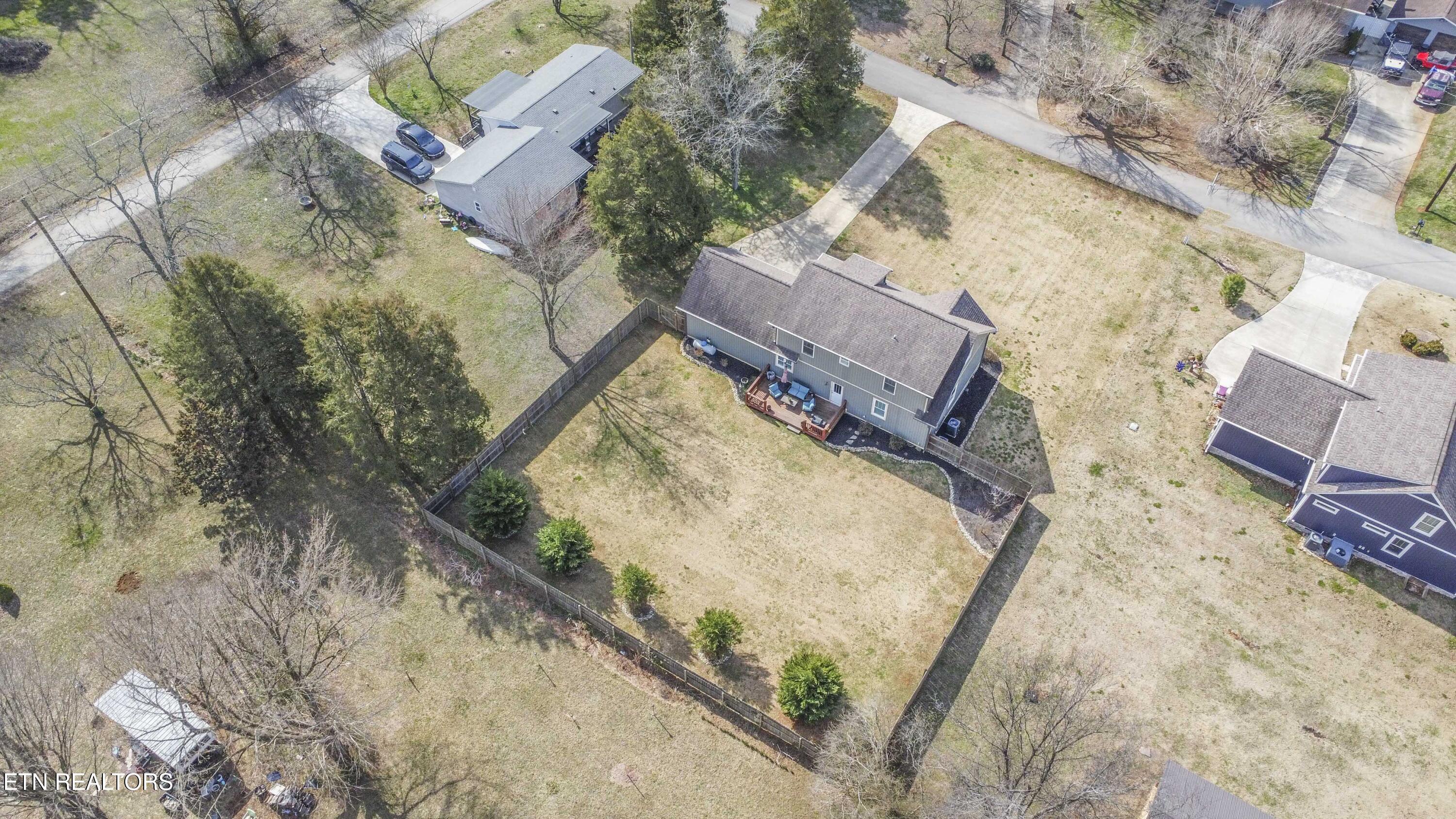 323 Lakeview Cove Drive Loudon TN 37774