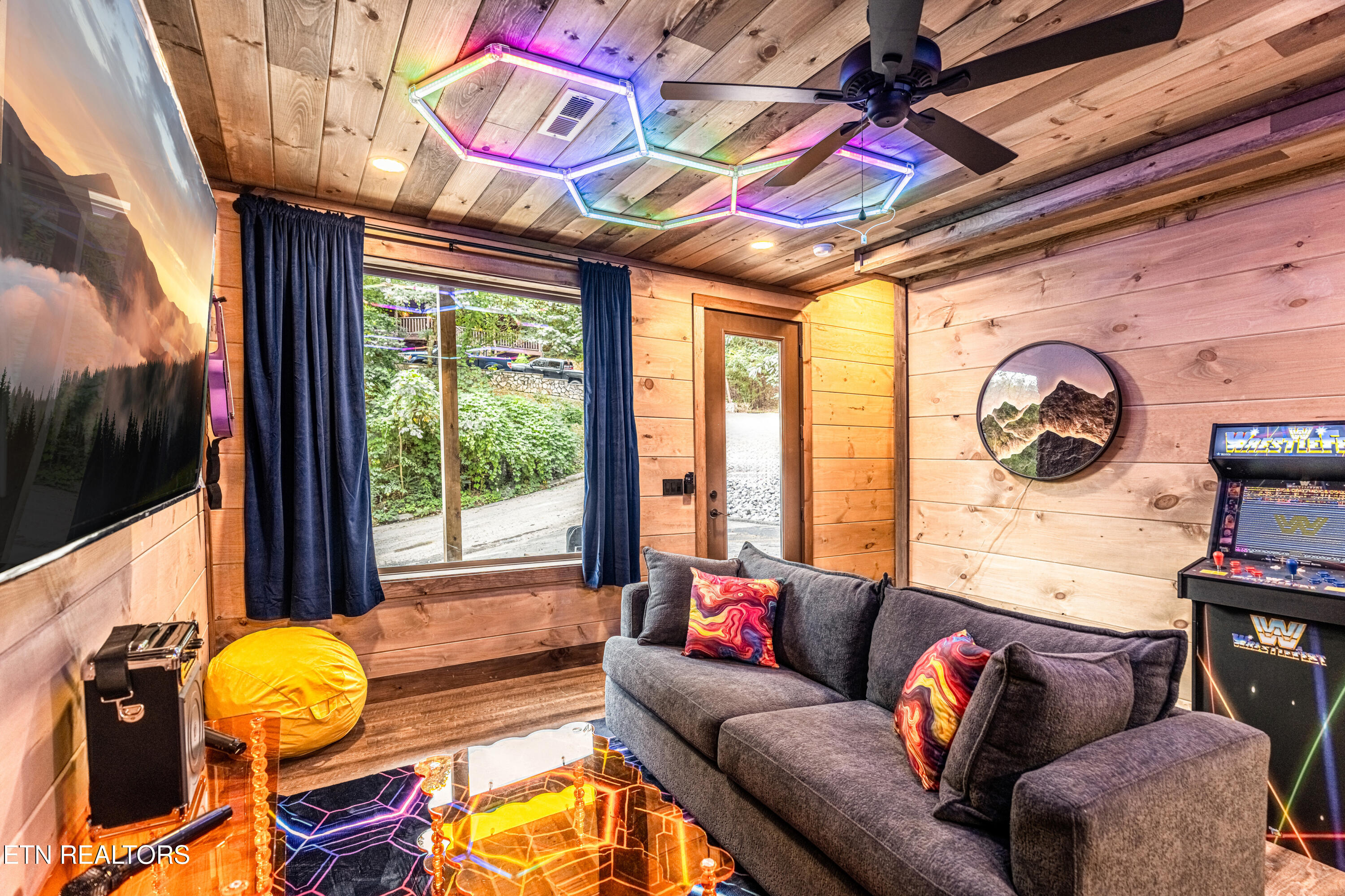 3210 Pine Way Pigeon Forge TN 37863