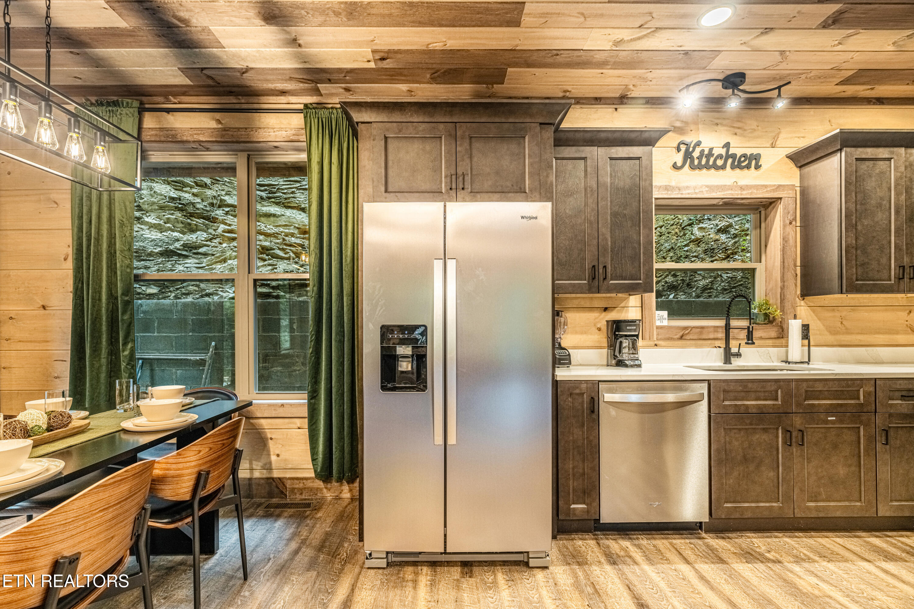 3210 Pine Way Pigeon Forge TN 37863