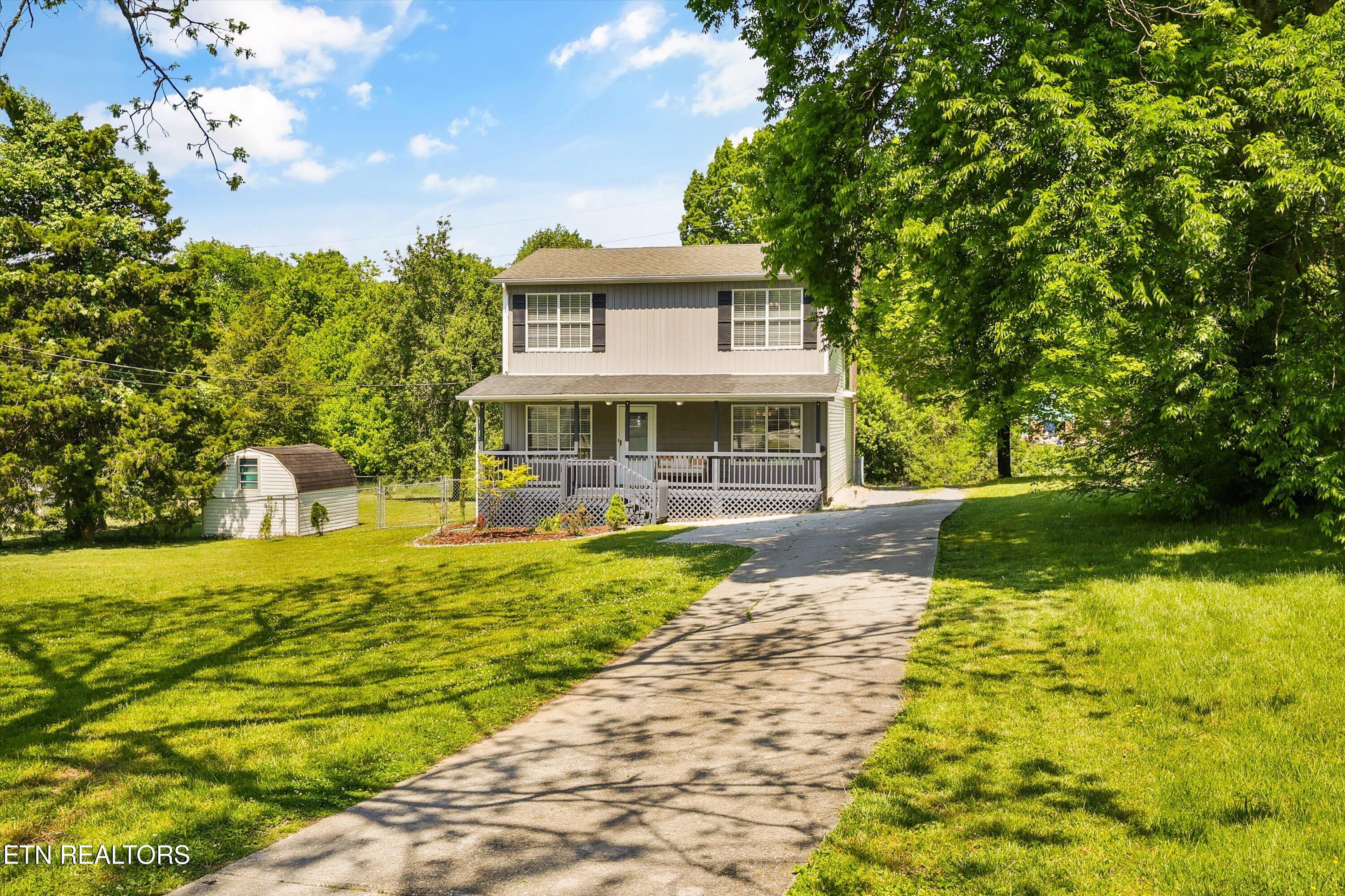 2403 Maple Drive Knoxville TN 37918