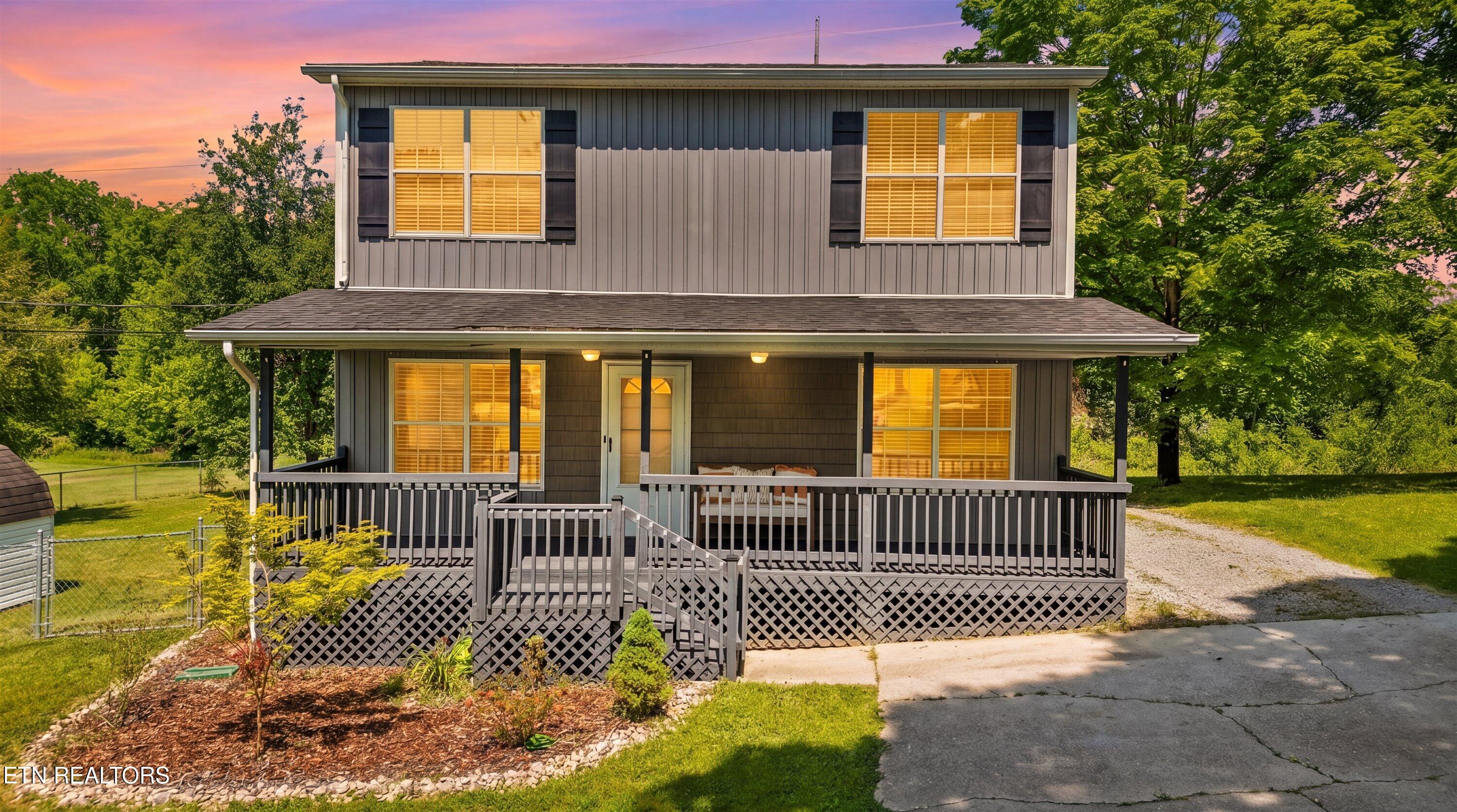 2403 Maple Drive Knoxville TN 37918