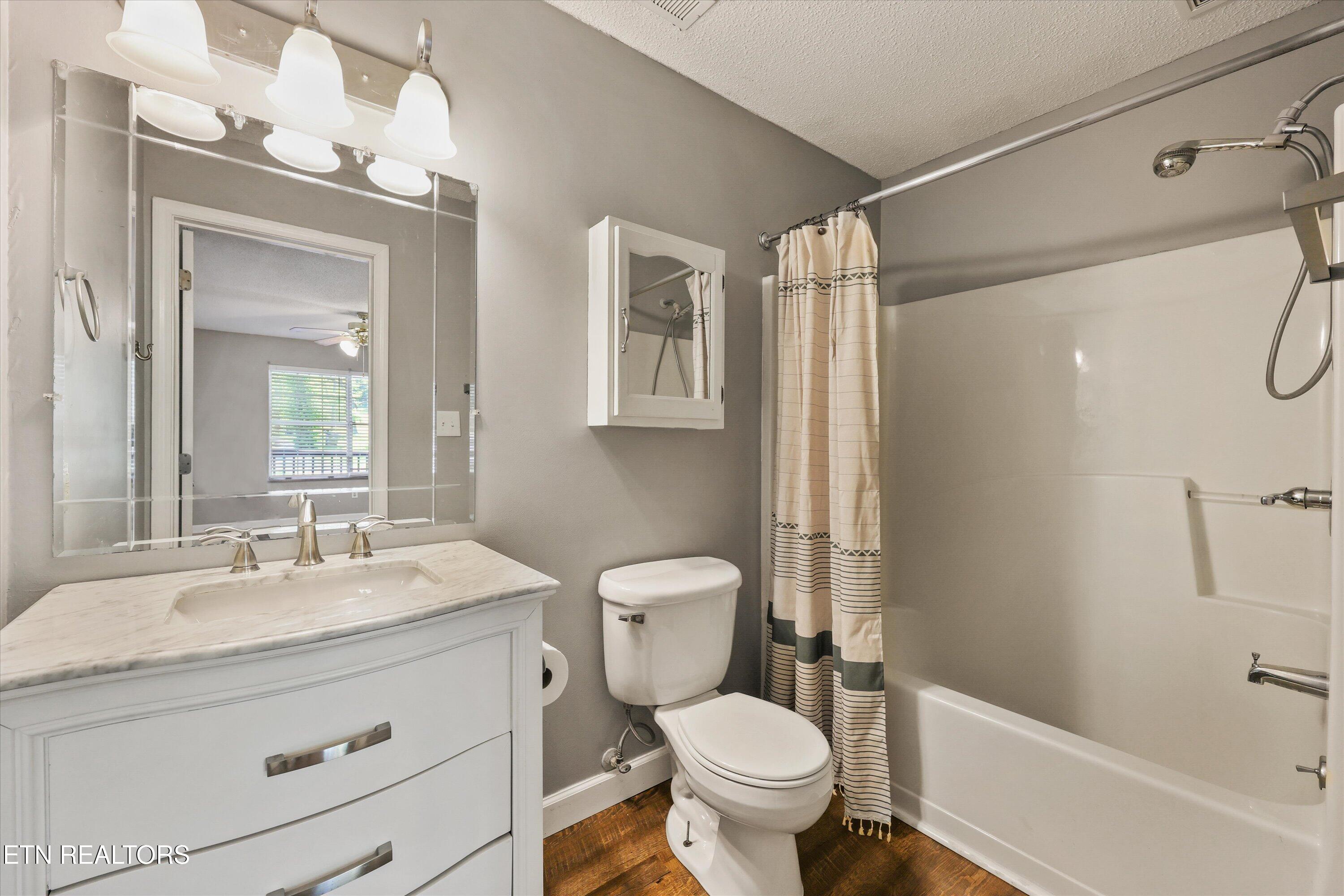 2403 Maple Drive Knoxville TN 37918