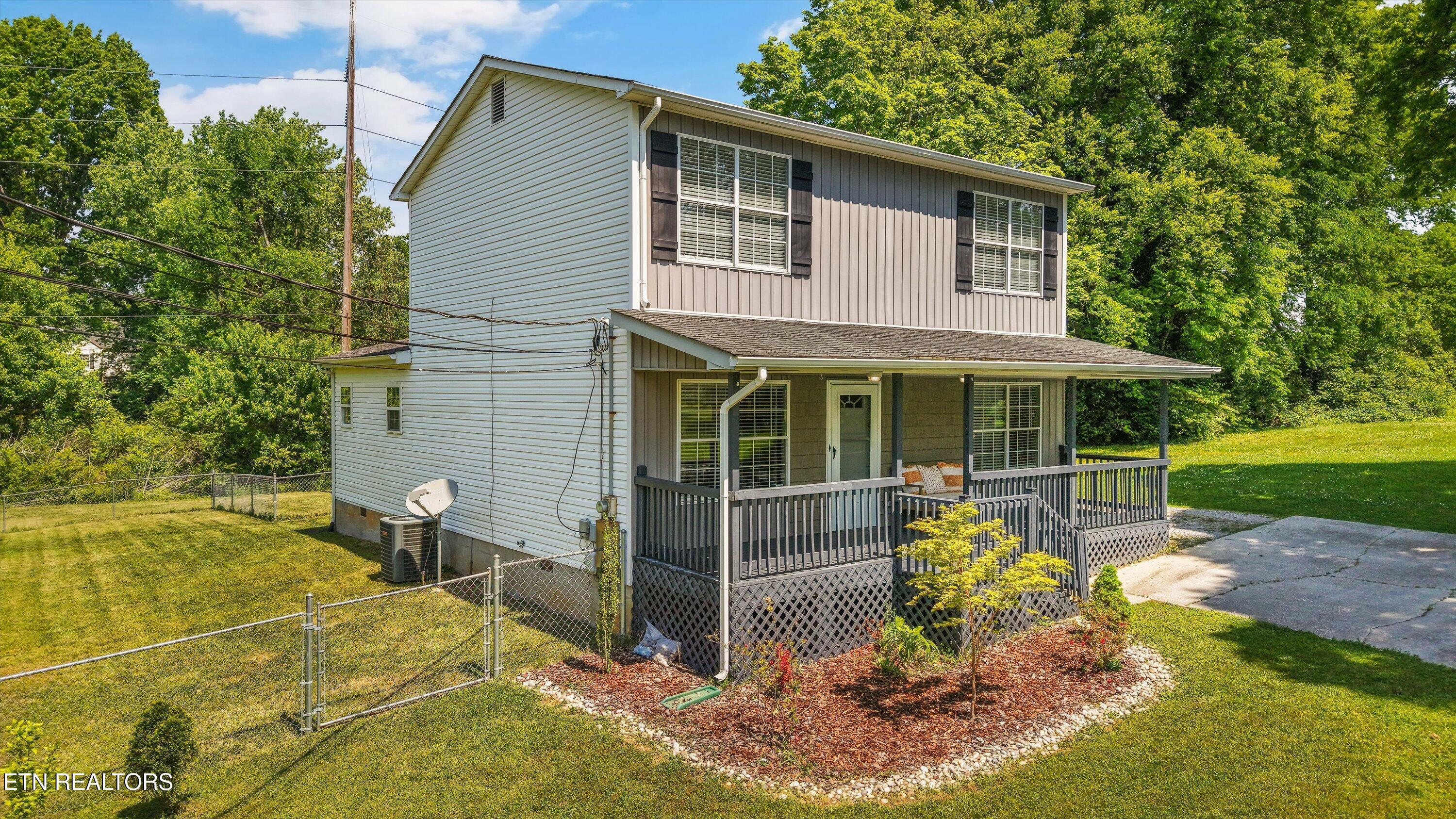 2403 Maple Drive Knoxville TN 37918