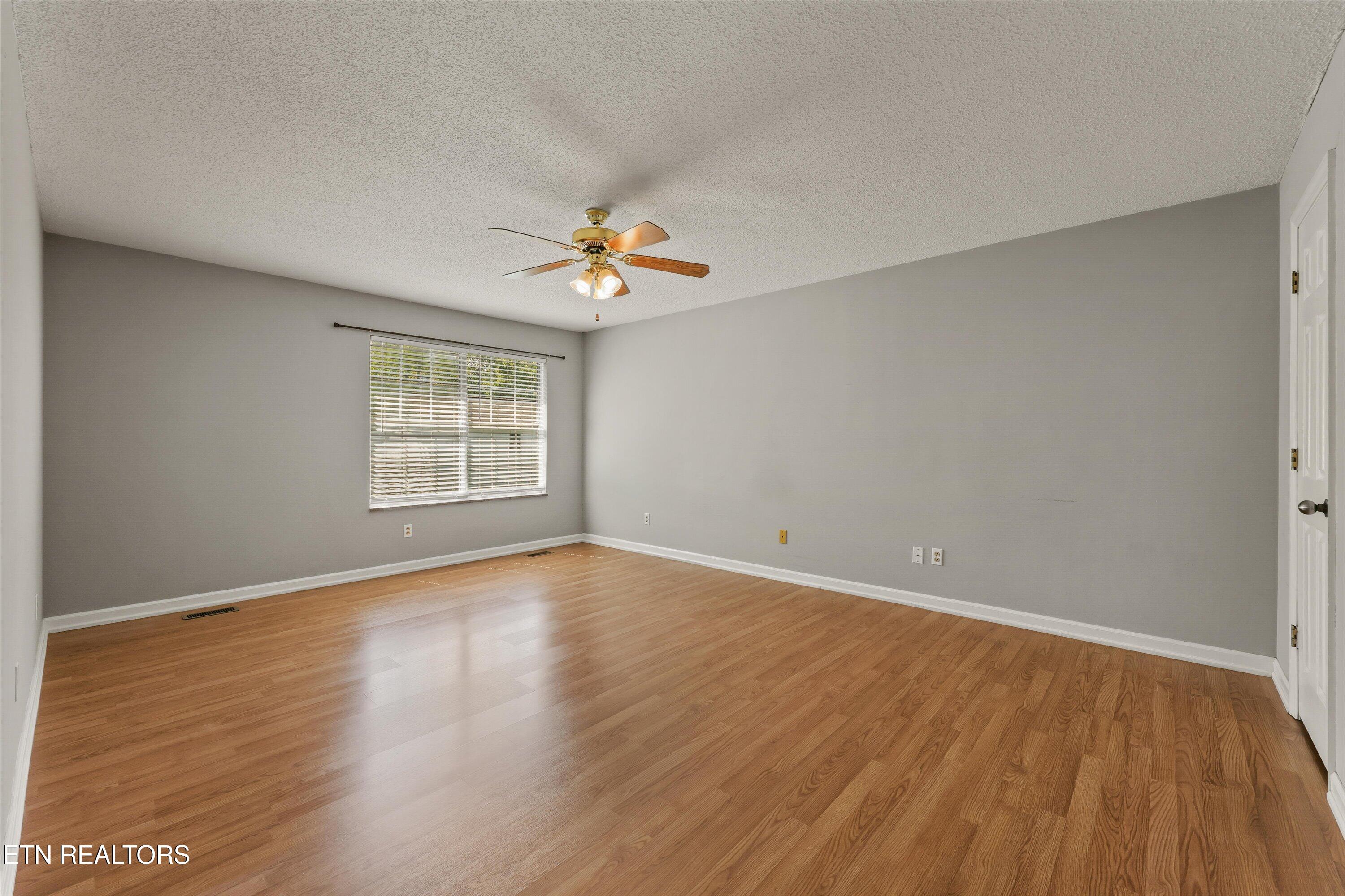 2403 Maple Drive Knoxville TN 37918