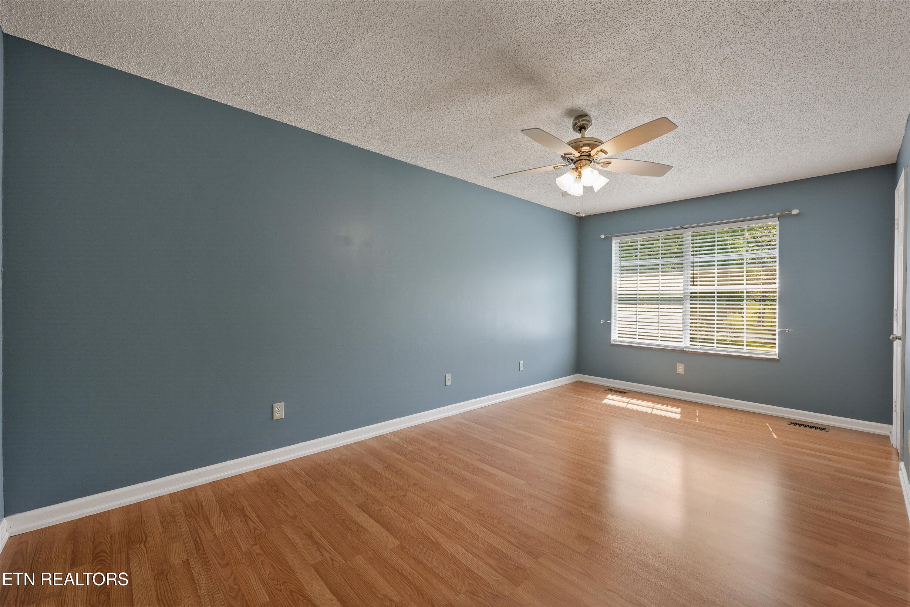 2403 Maple Drive Knoxville TN 37918