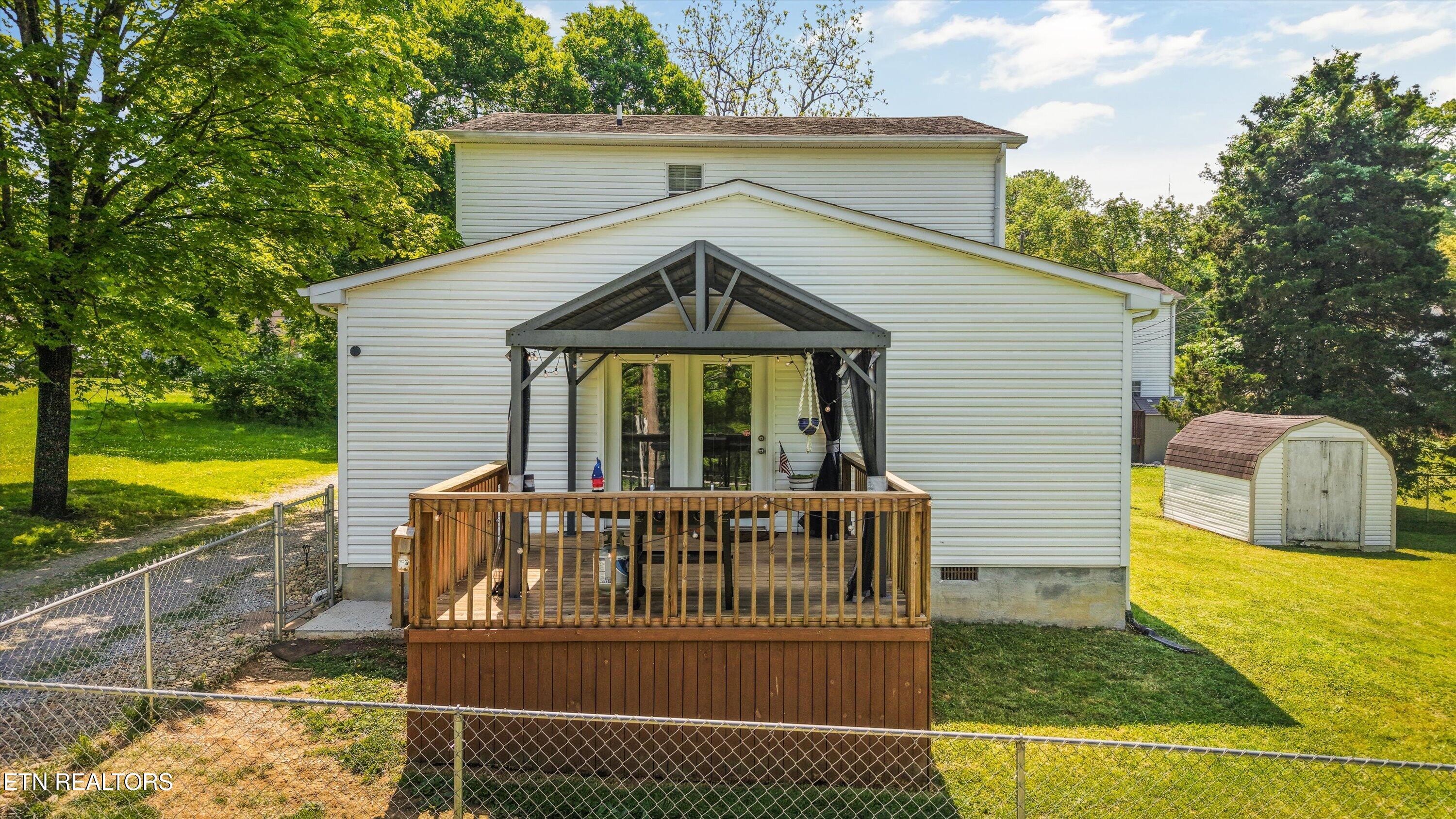 2403 Maple Drive Knoxville TN 37918